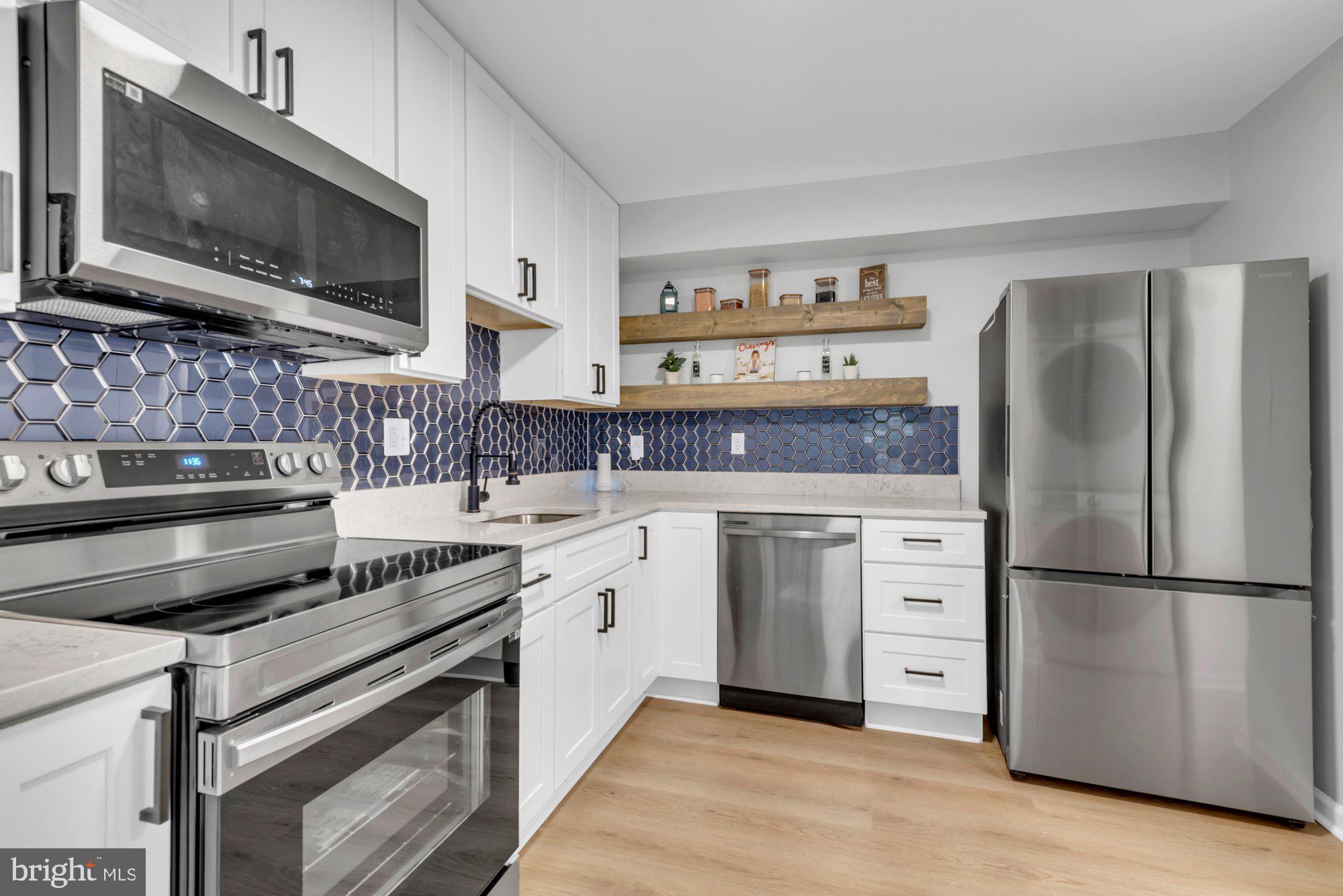 7609 SWAN TERRACE
