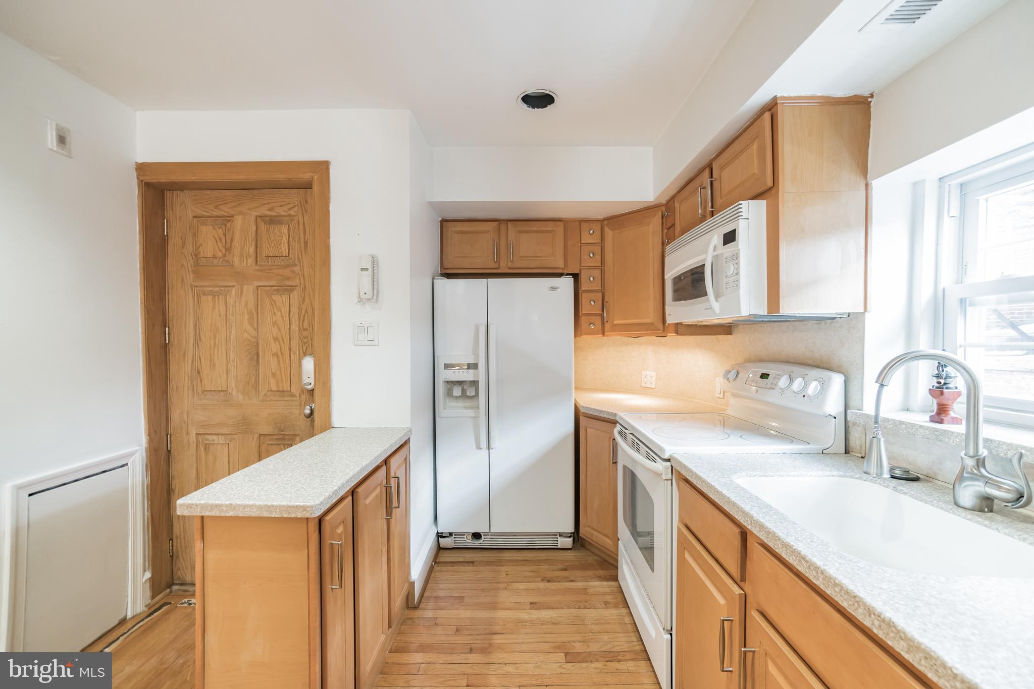 WASHINGTON SQ WEST - Residential Lease