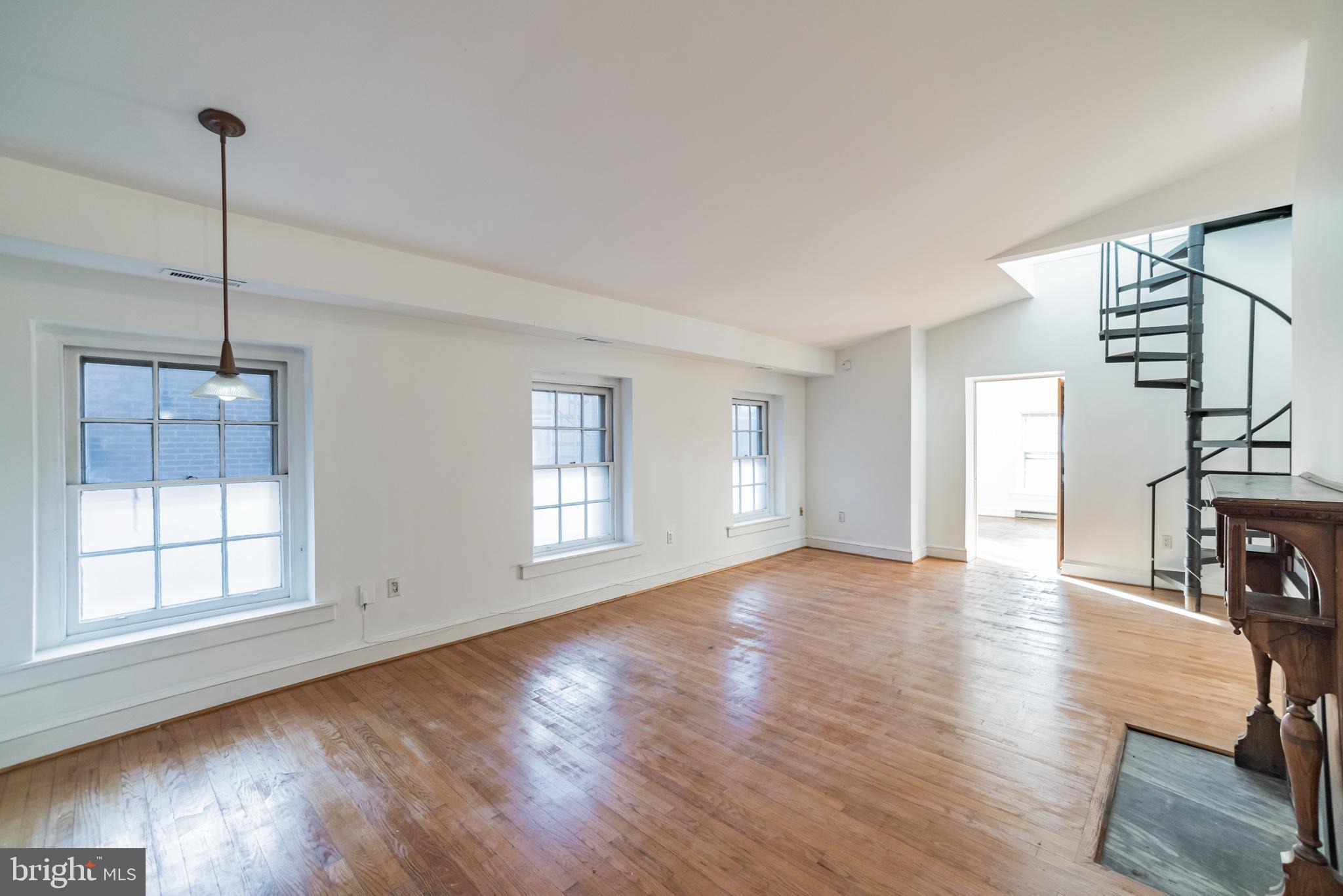 WASHINGTON SQ WEST - Residential Lease