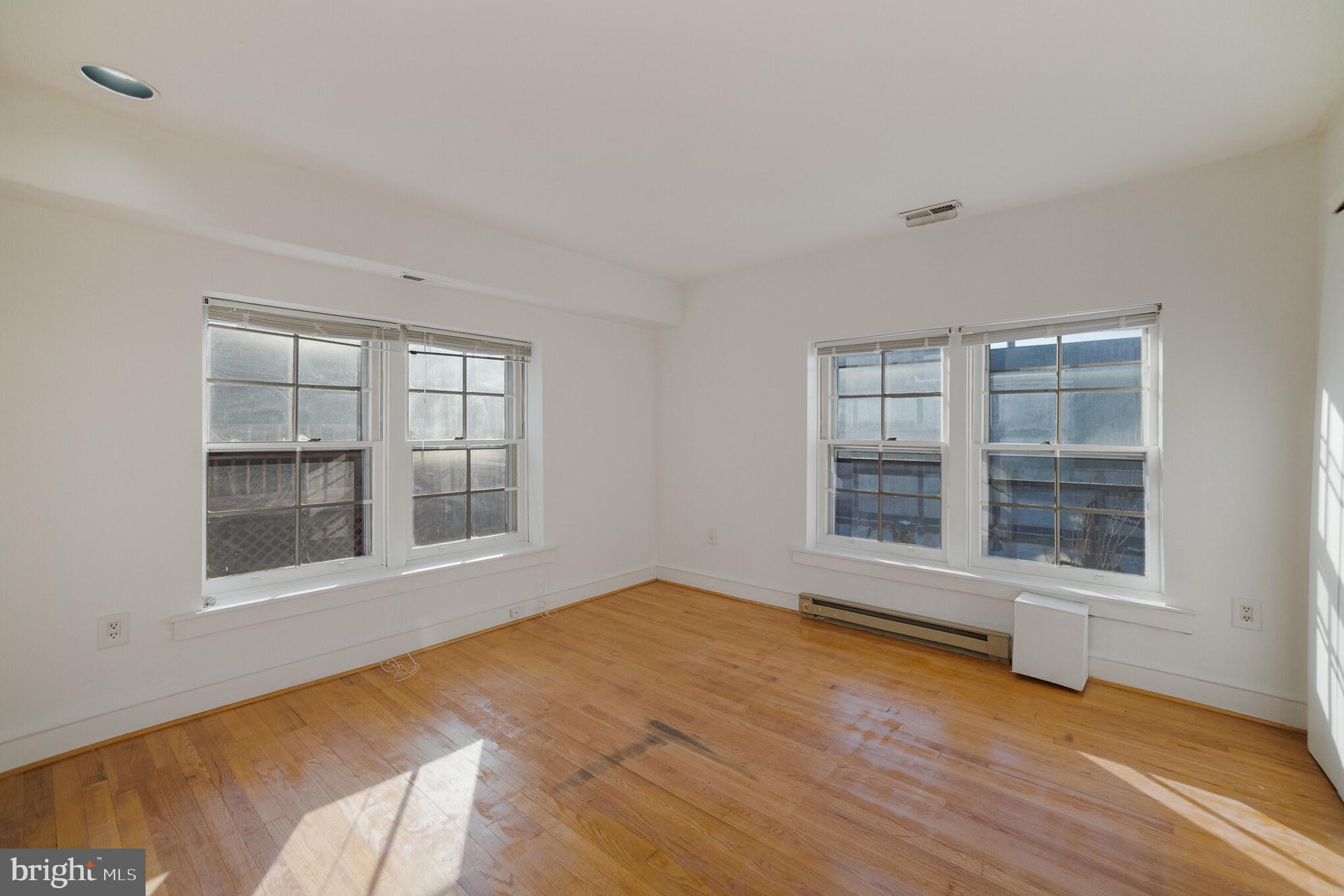 WASHINGTON SQ WEST - Residential Lease