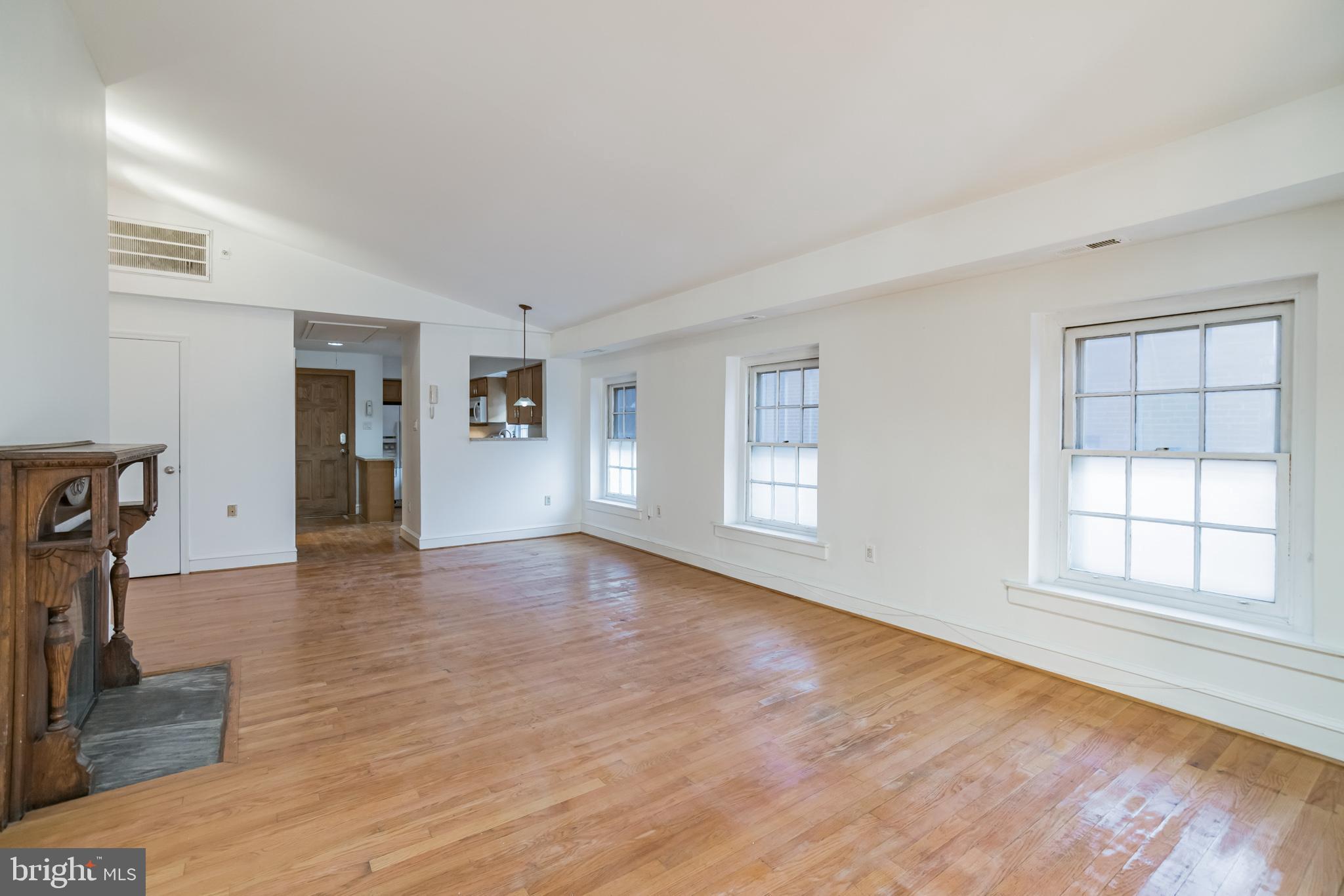 WASHINGTON SQ WEST - Residential Lease