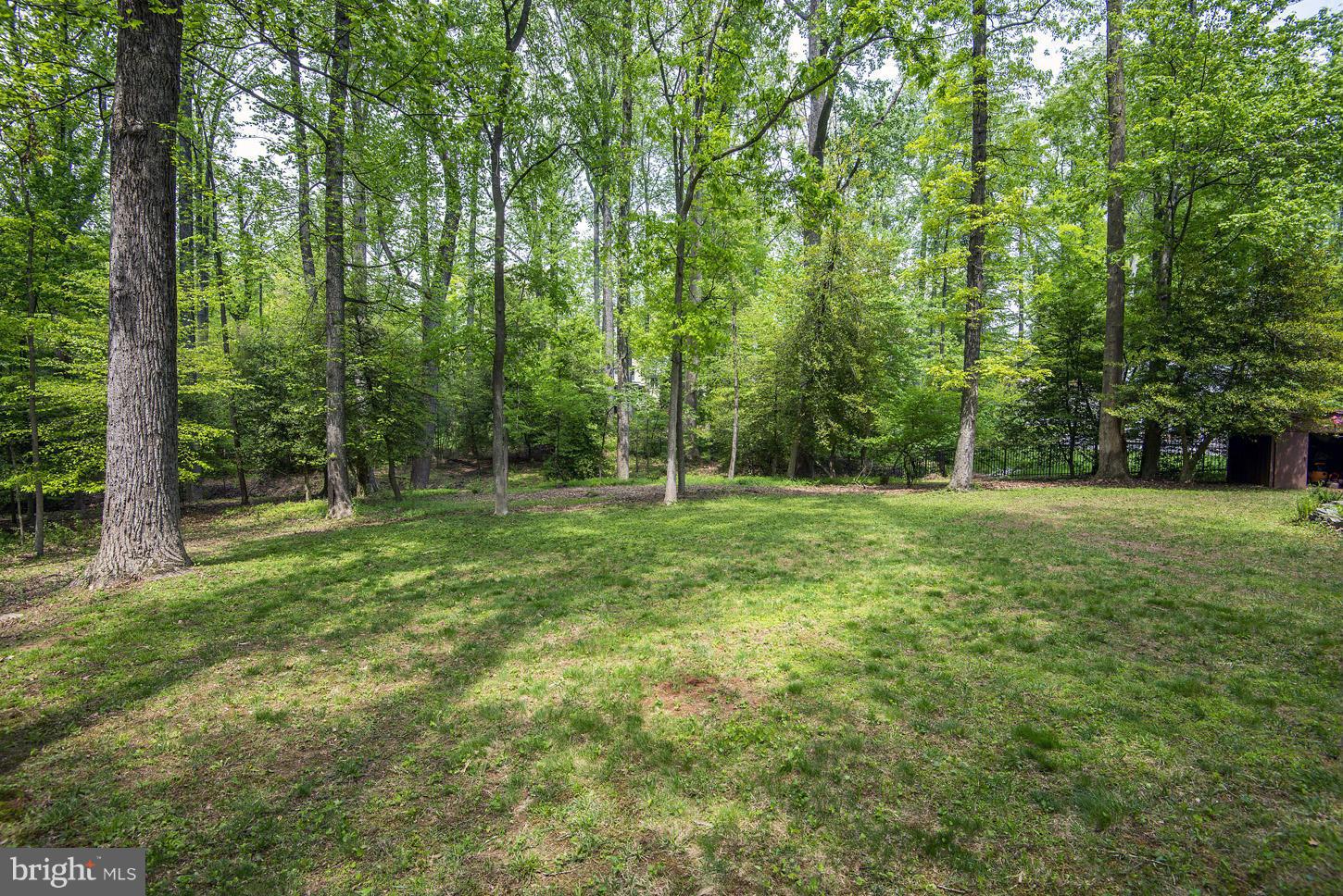 WILLIAMSBURG ESTATES - Residential