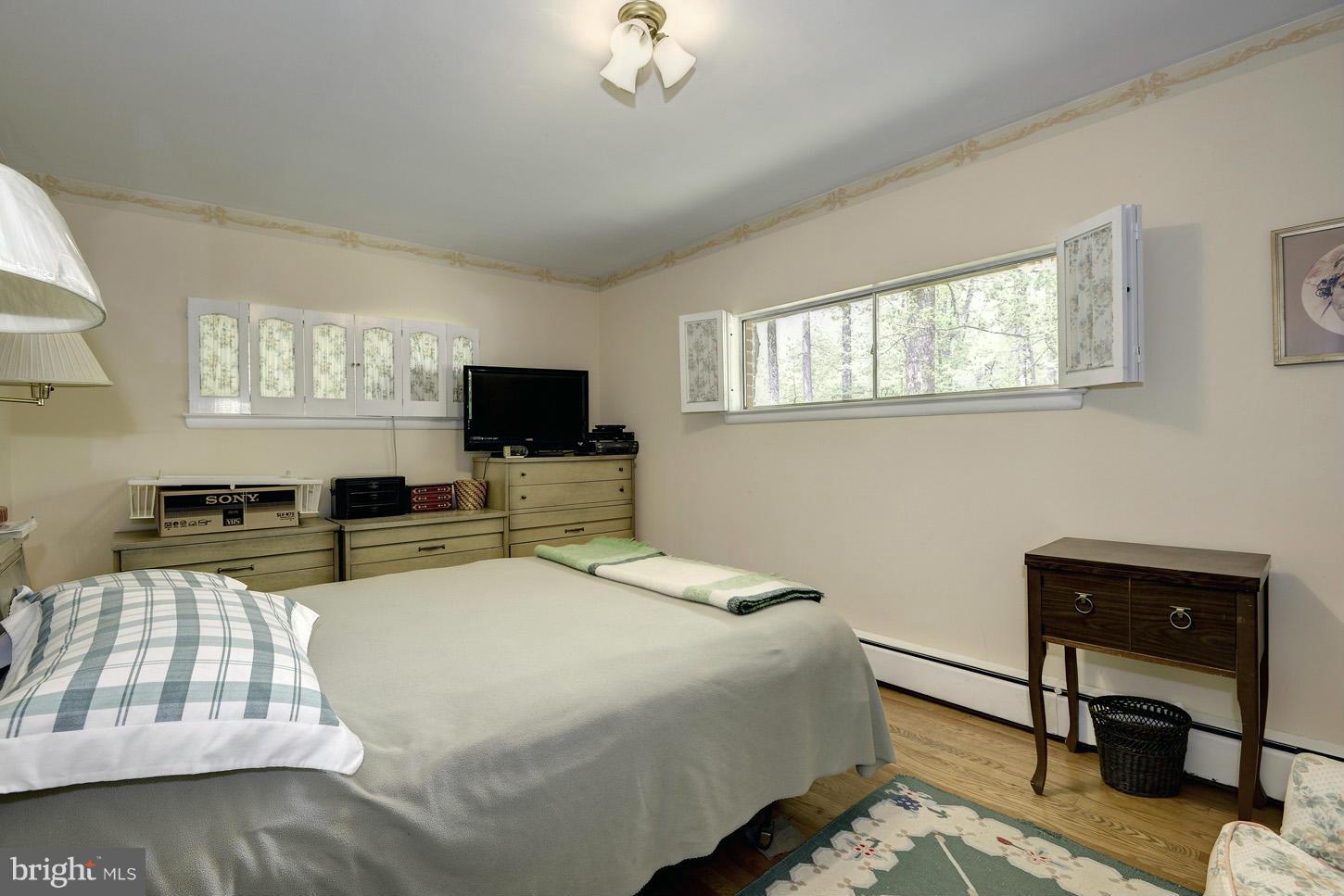 WILLIAMSBURG ESTATES - Residential