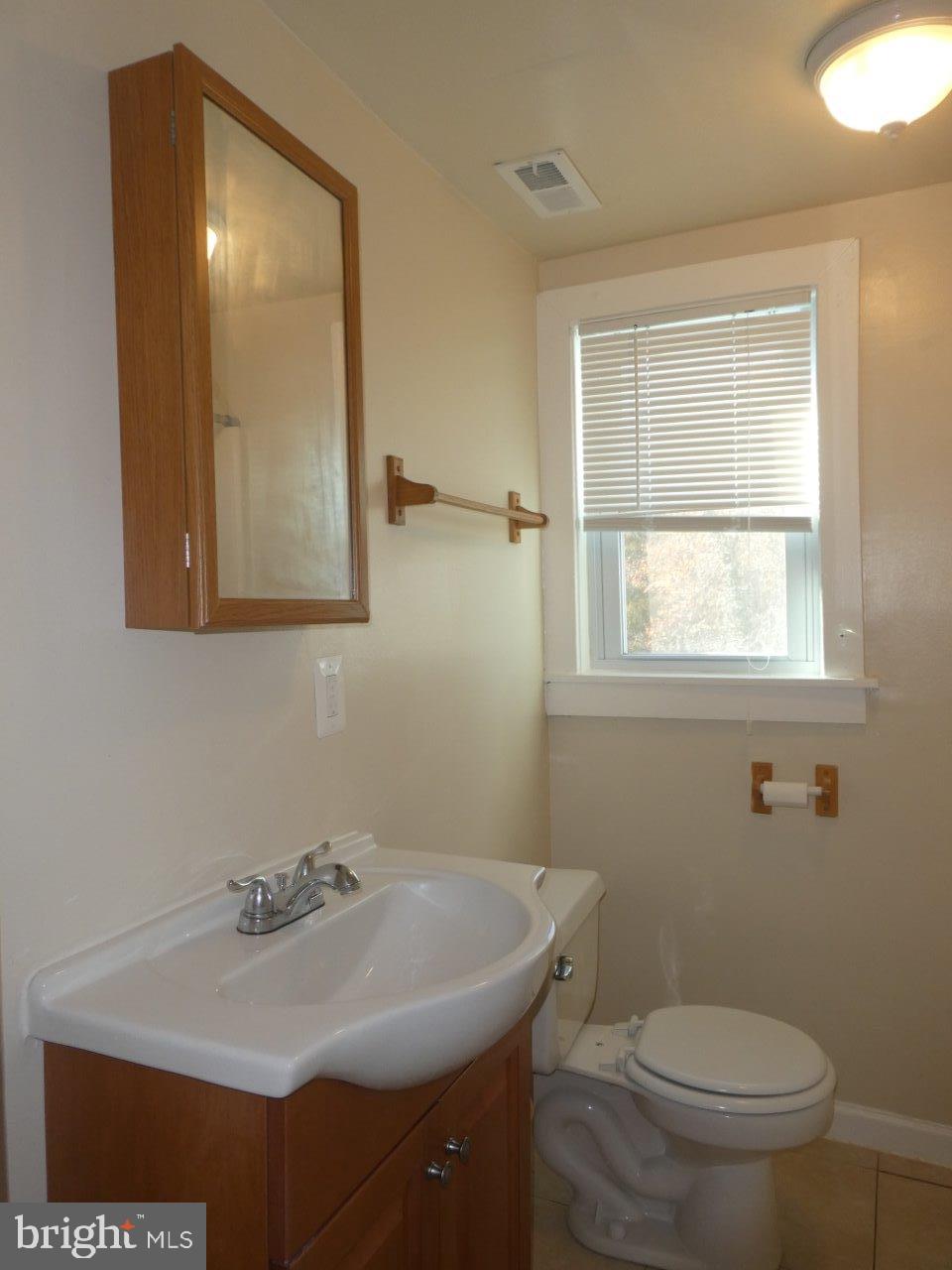 LAUREL ADDITION - Residential Lease