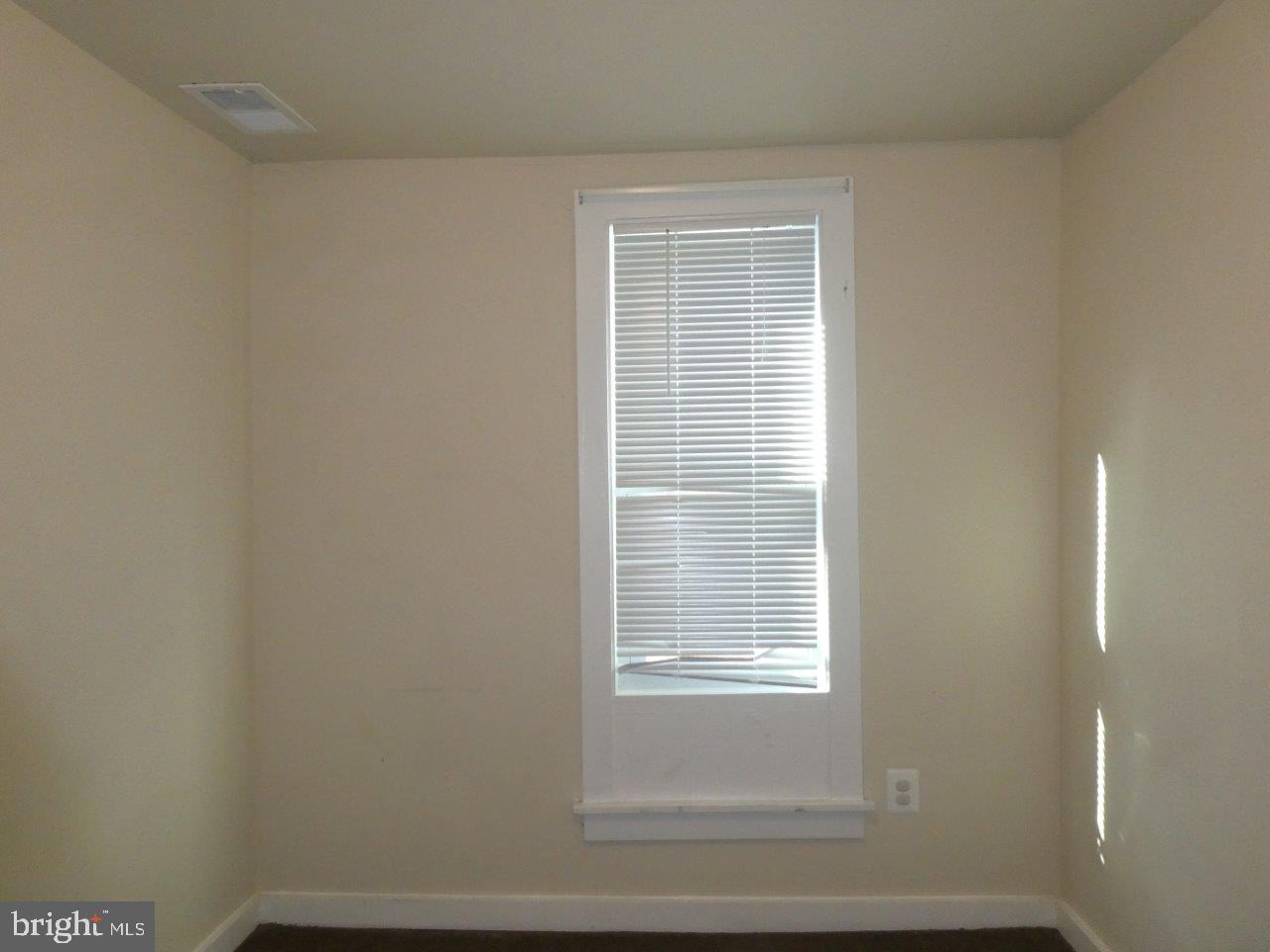 LAUREL ADDITION - Residential Lease