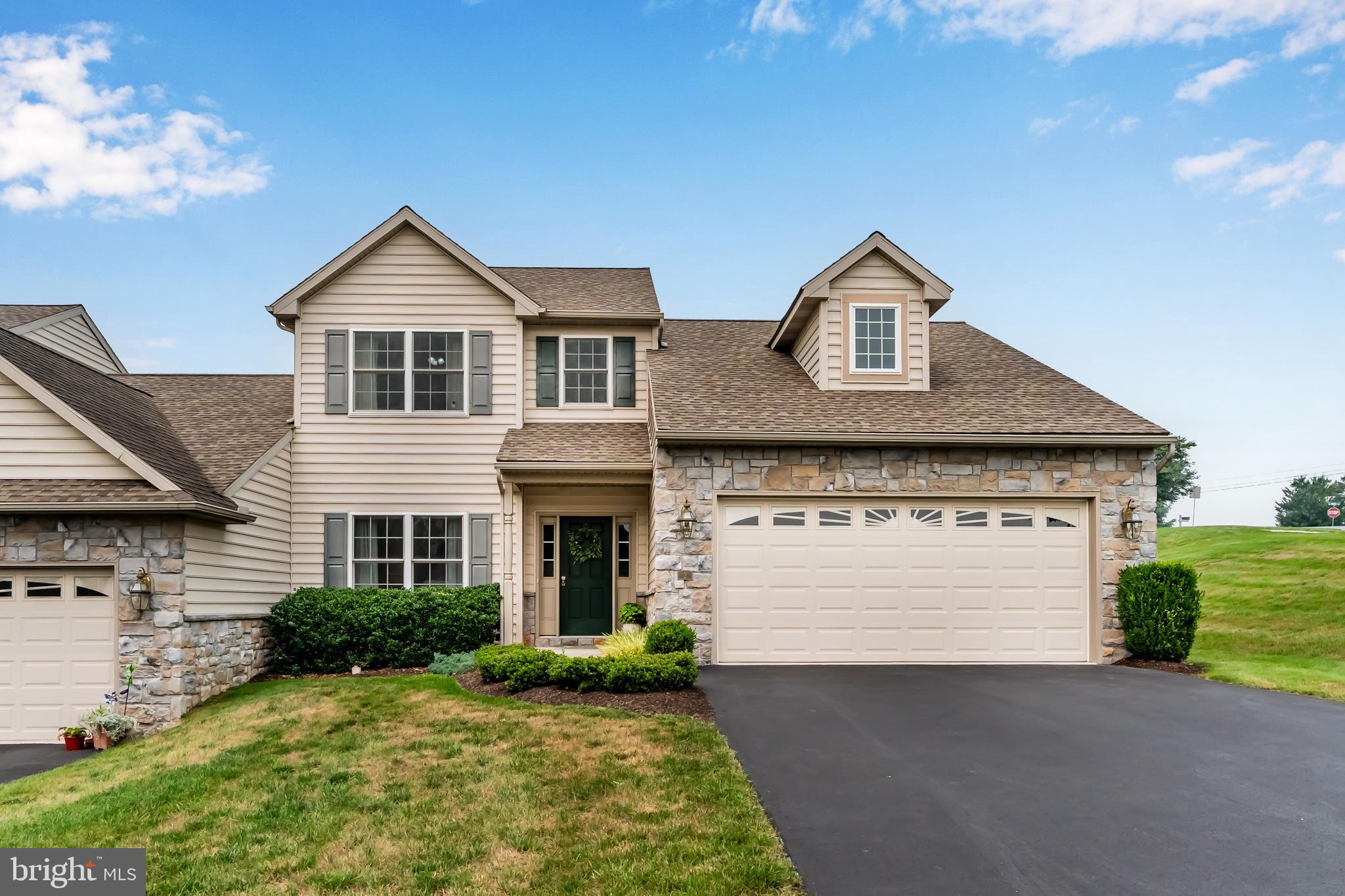 2 STONECREST TRAIL