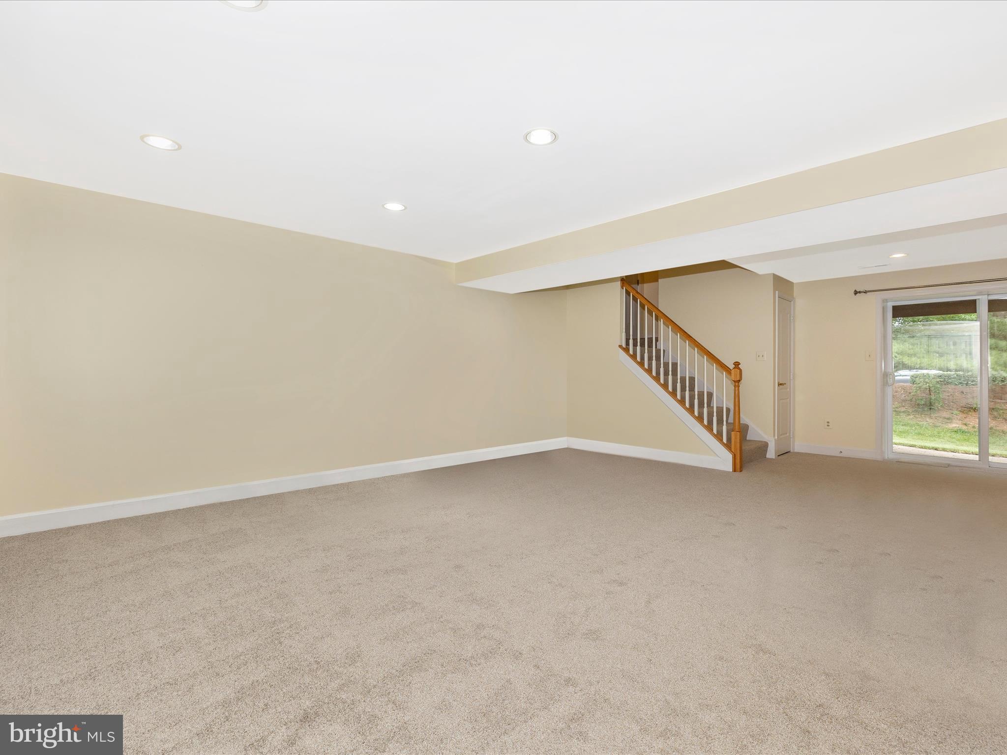 SPRING RIDGE - Residential