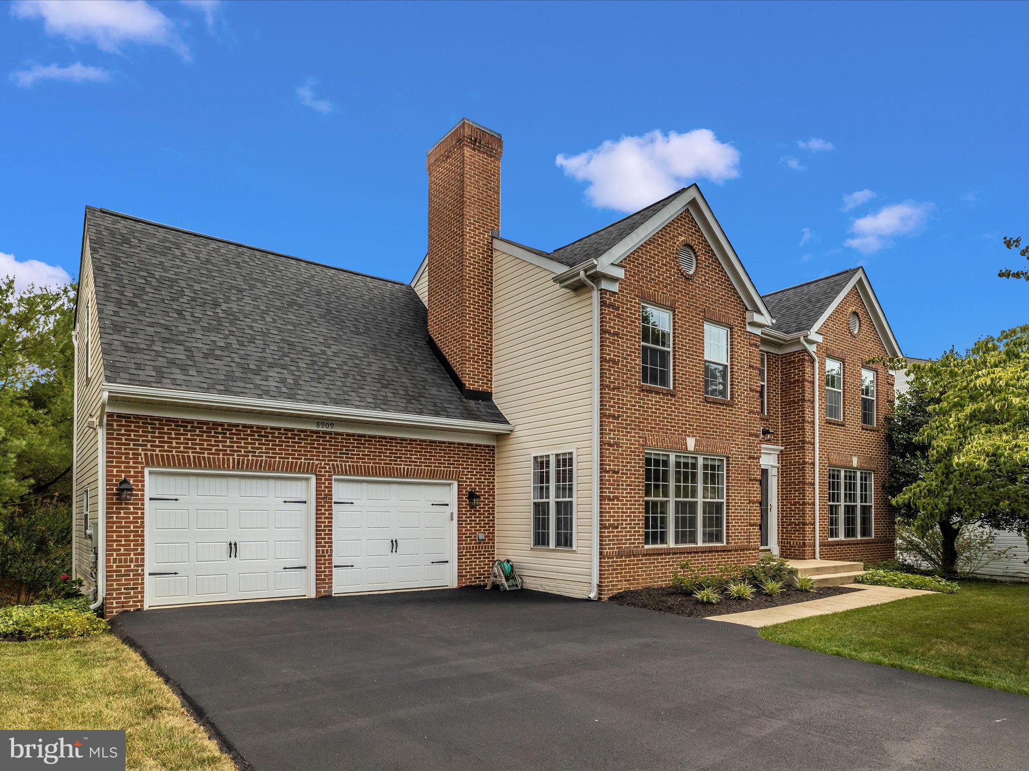 SPRING RIDGE - Residential