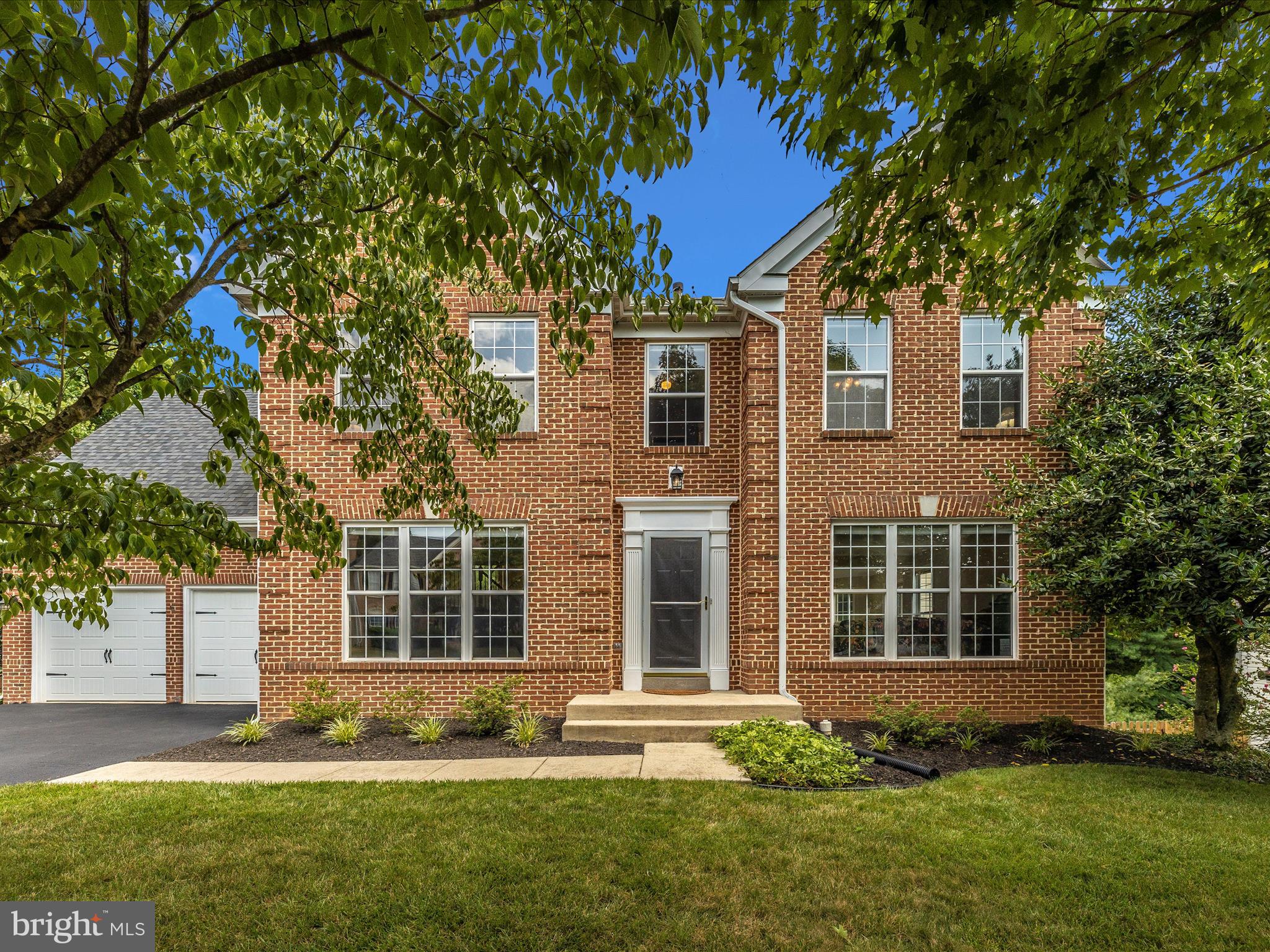 SPRING RIDGE - Residential