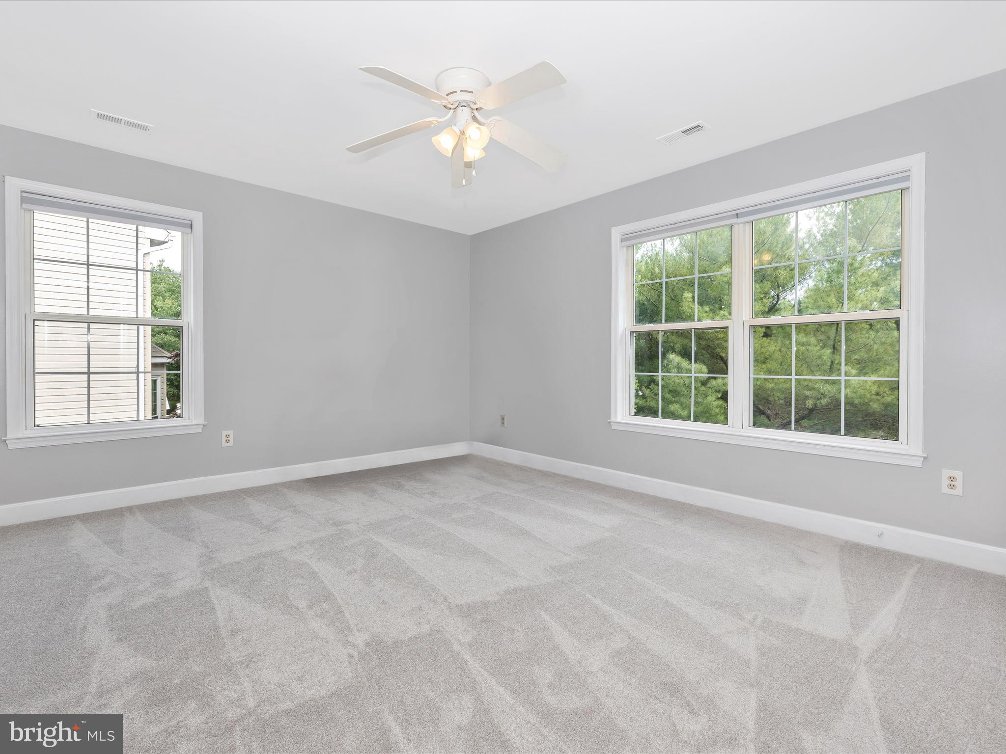 SPRING RIDGE - Residential