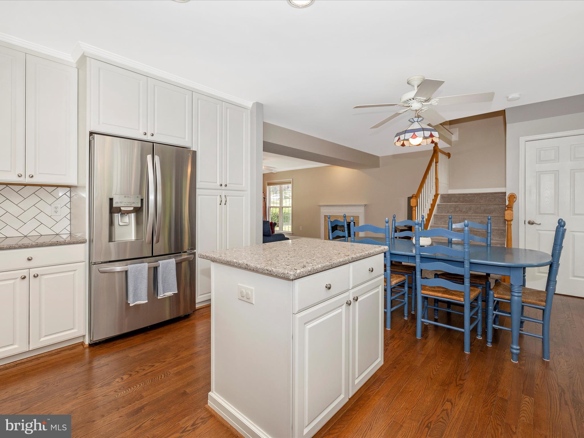 SPRING RIDGE - Residential