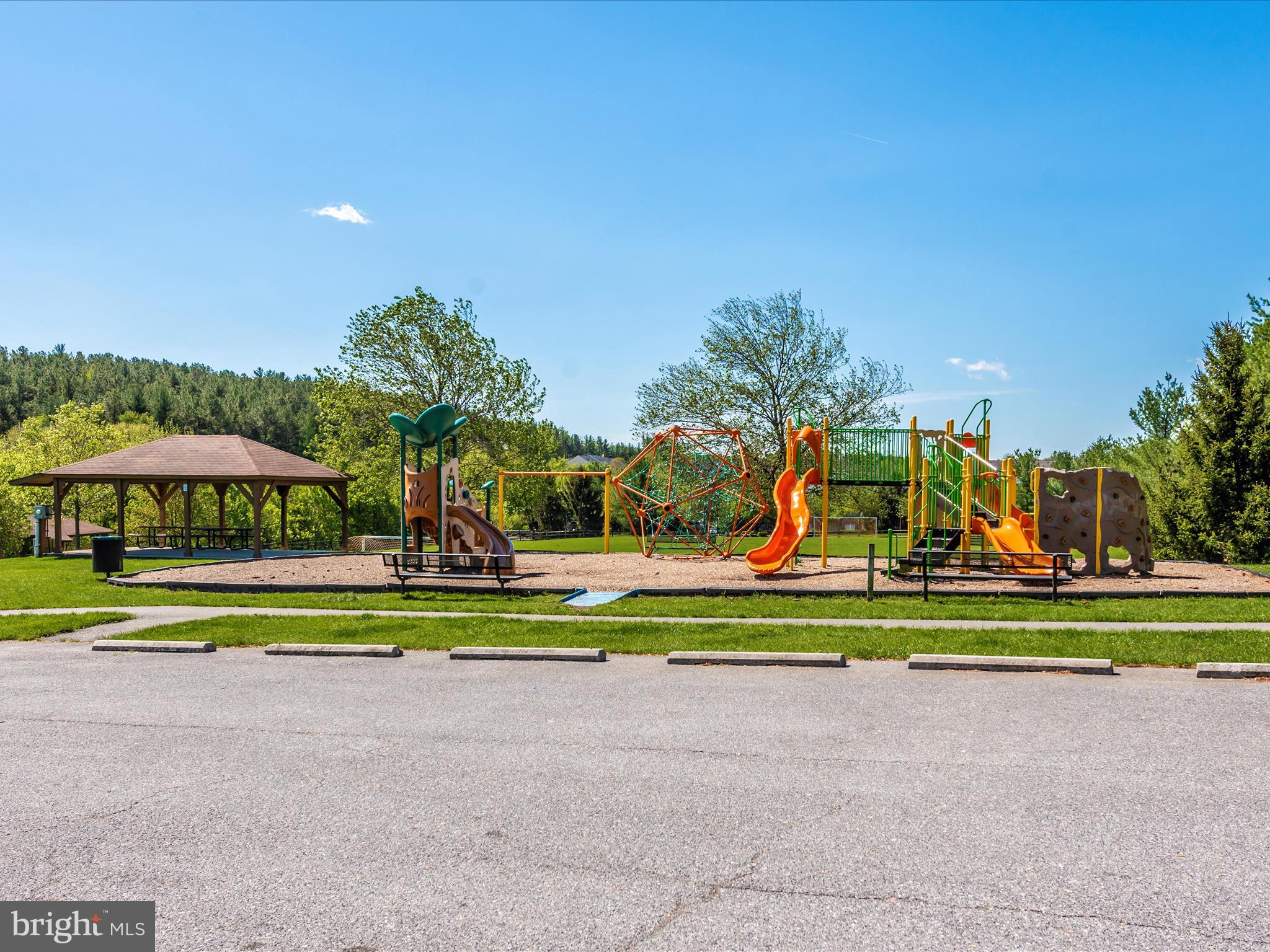 SPRING RIDGE - Residential