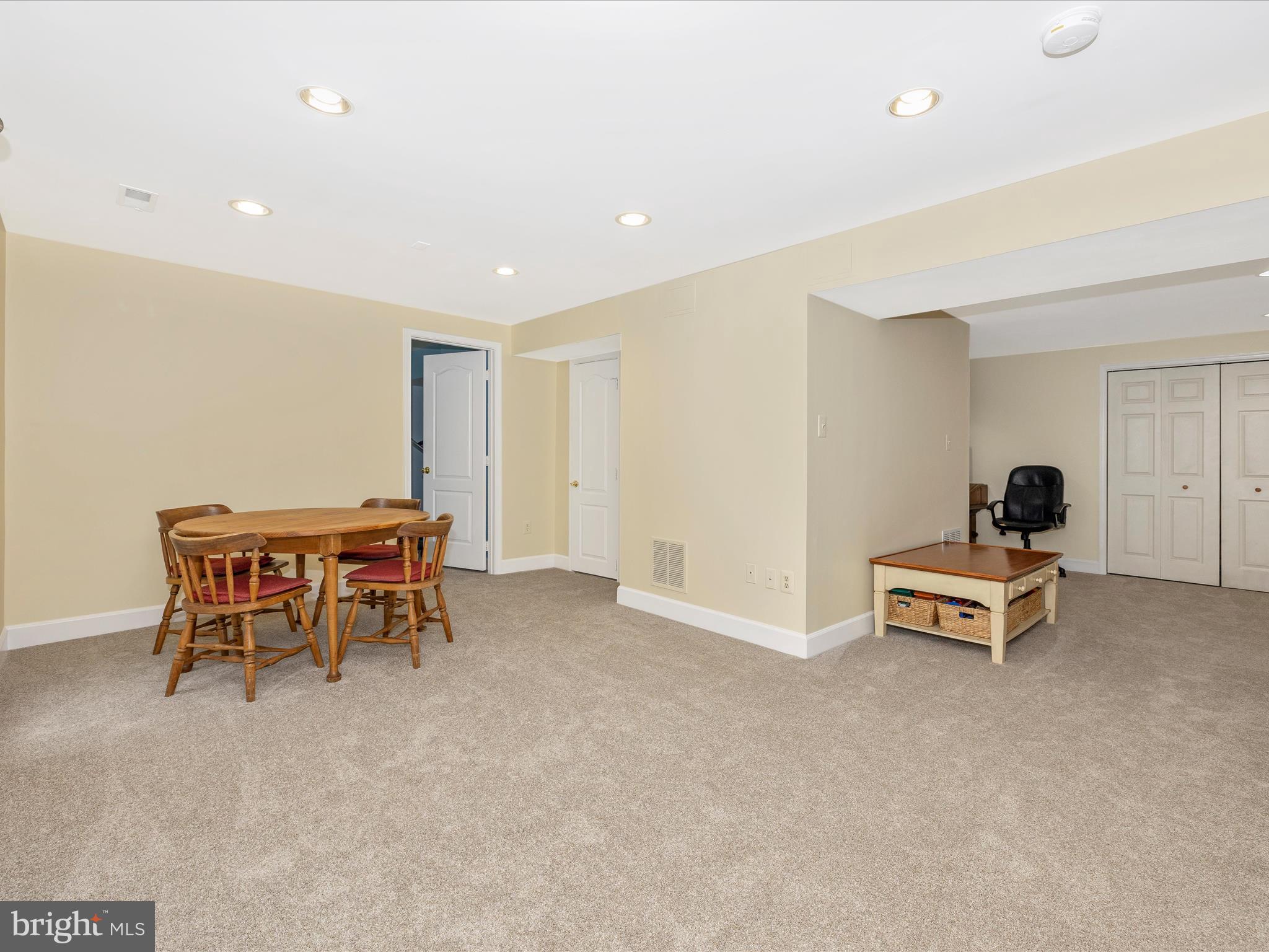 SPRING RIDGE - Residential