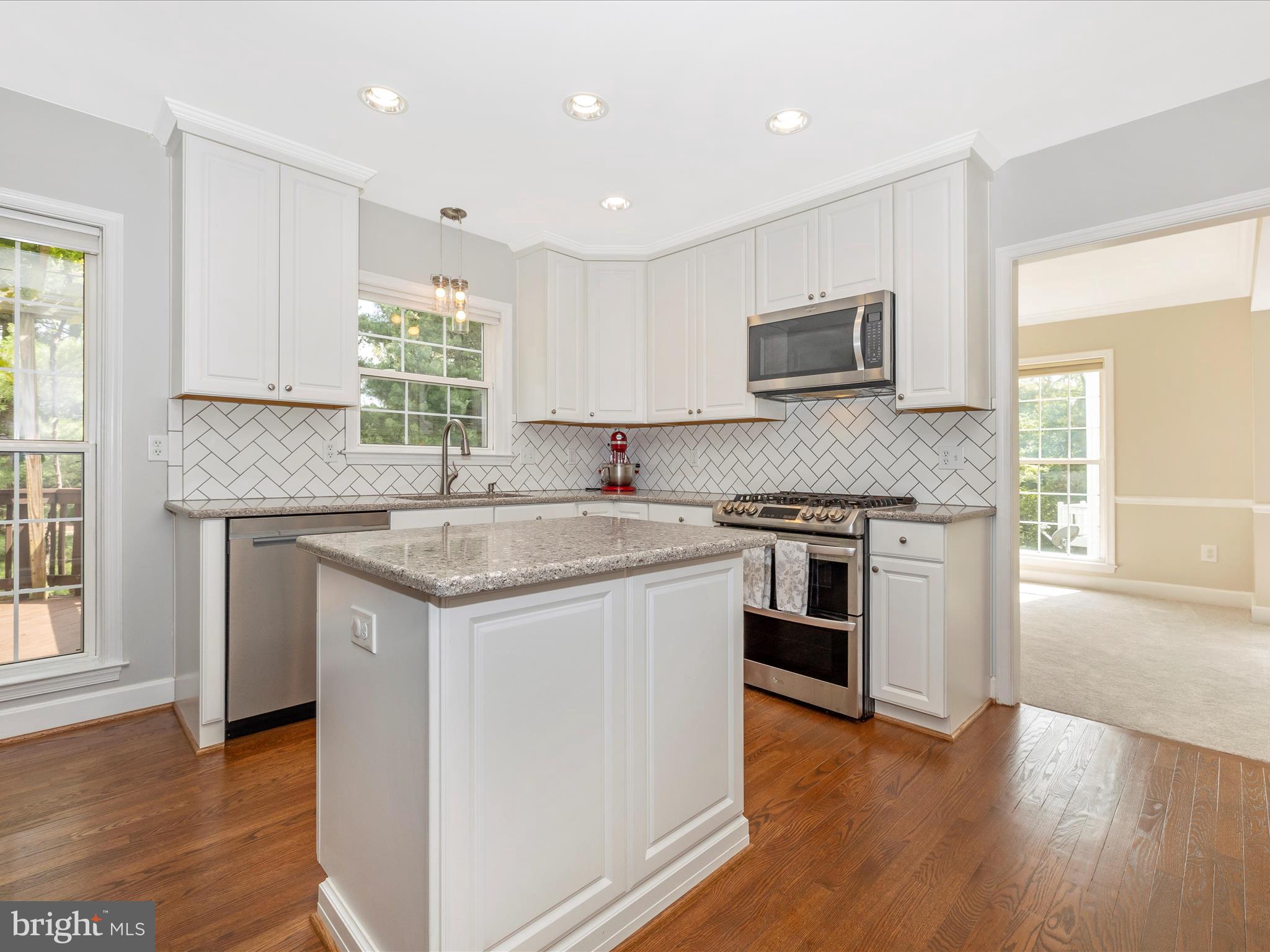 SPRING RIDGE - Residential