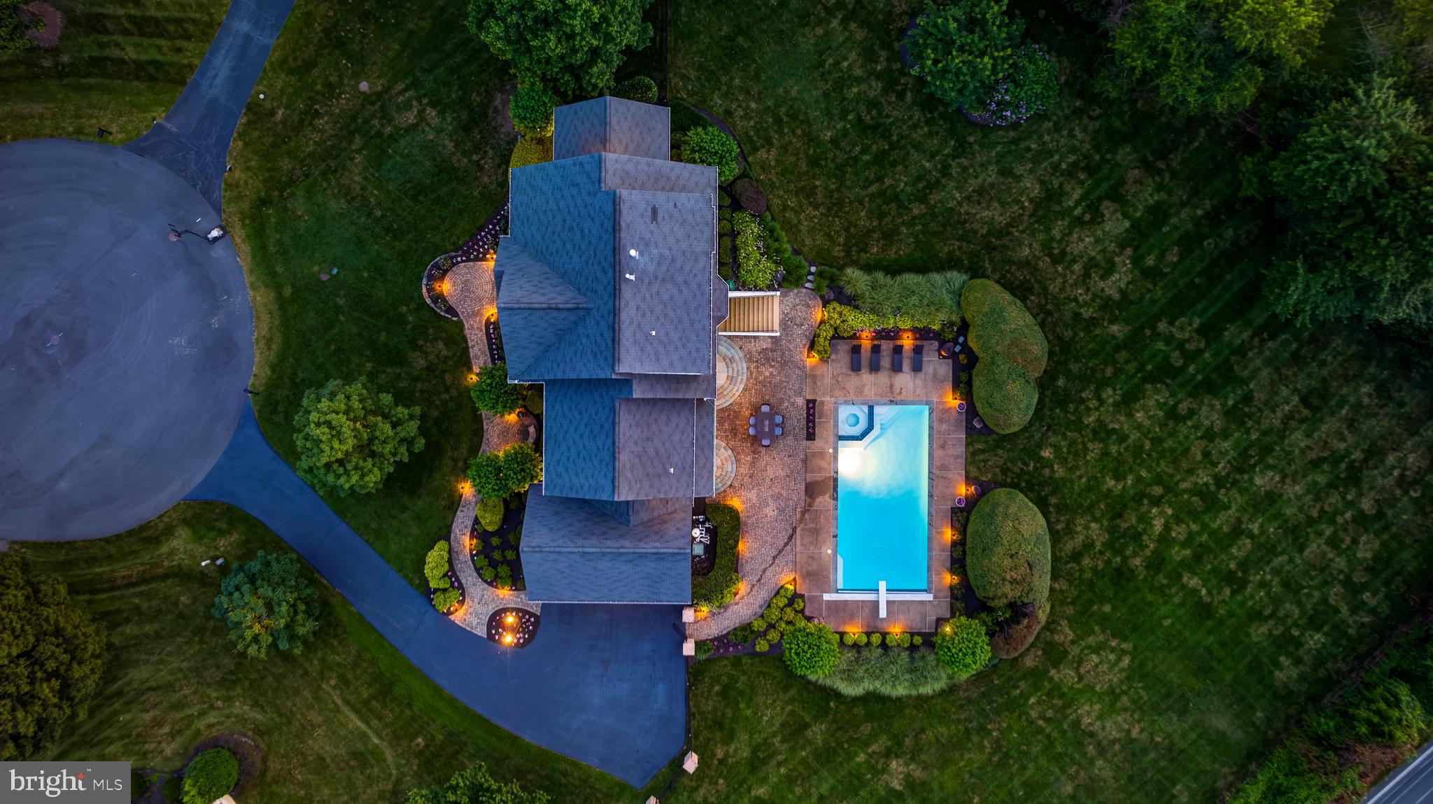 11866 TIMBER KNOLL COURT