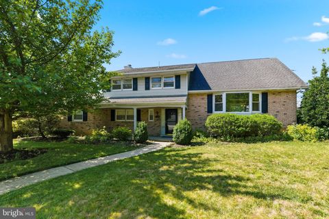 Homes For Sale - 1100 Lilac Lane<br/> READING, PA 19609