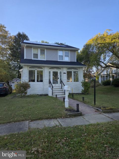 530 WALNUT AVENUE LAUREL SPRINGS NJ 08021