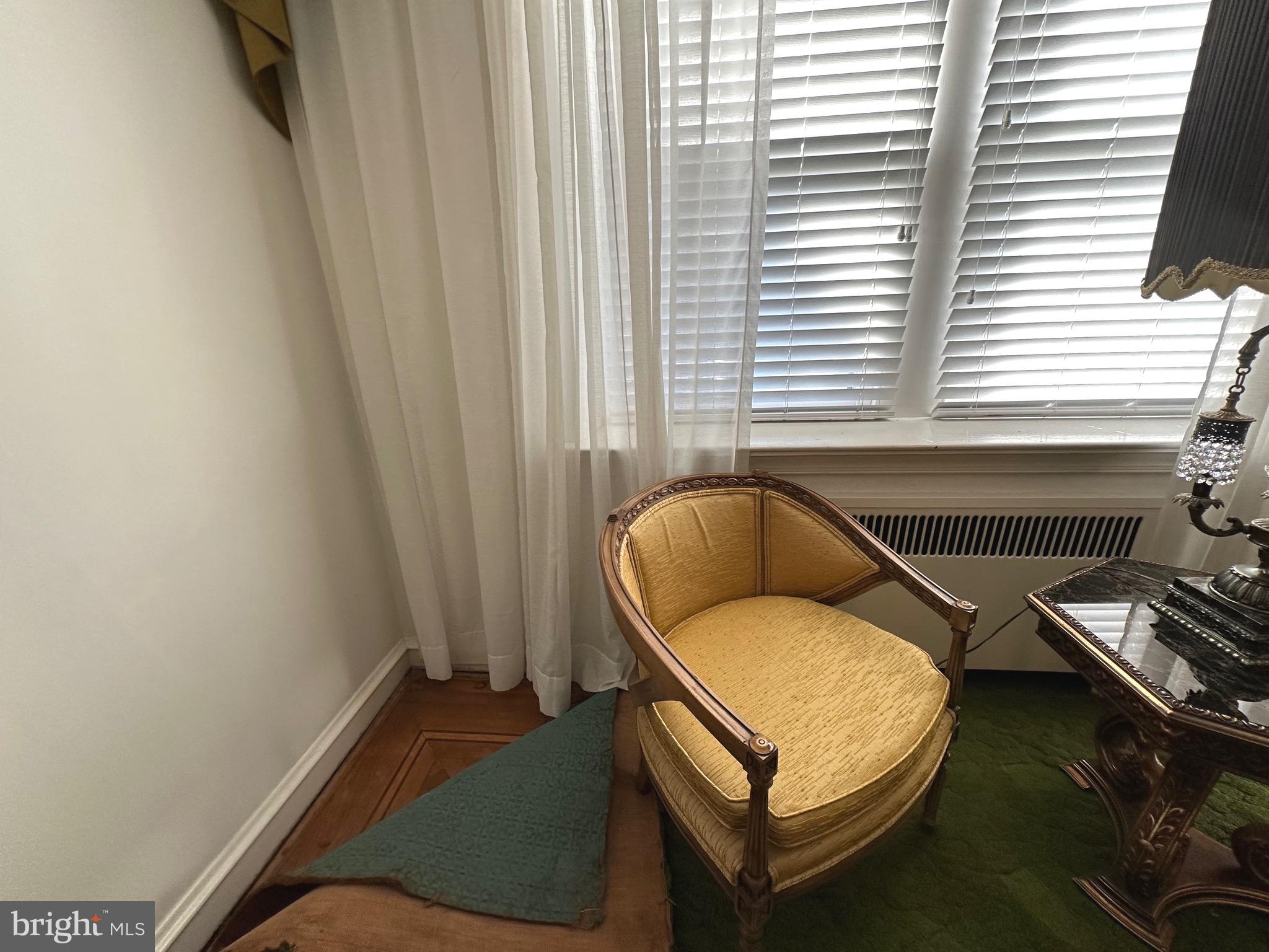 MAYFAIR (WEST) - Residential