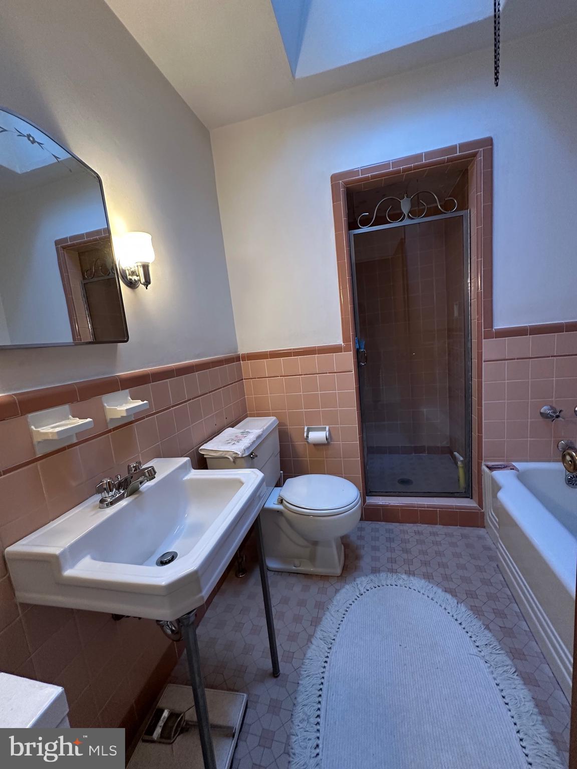 MAYFAIR (WEST) - Residential