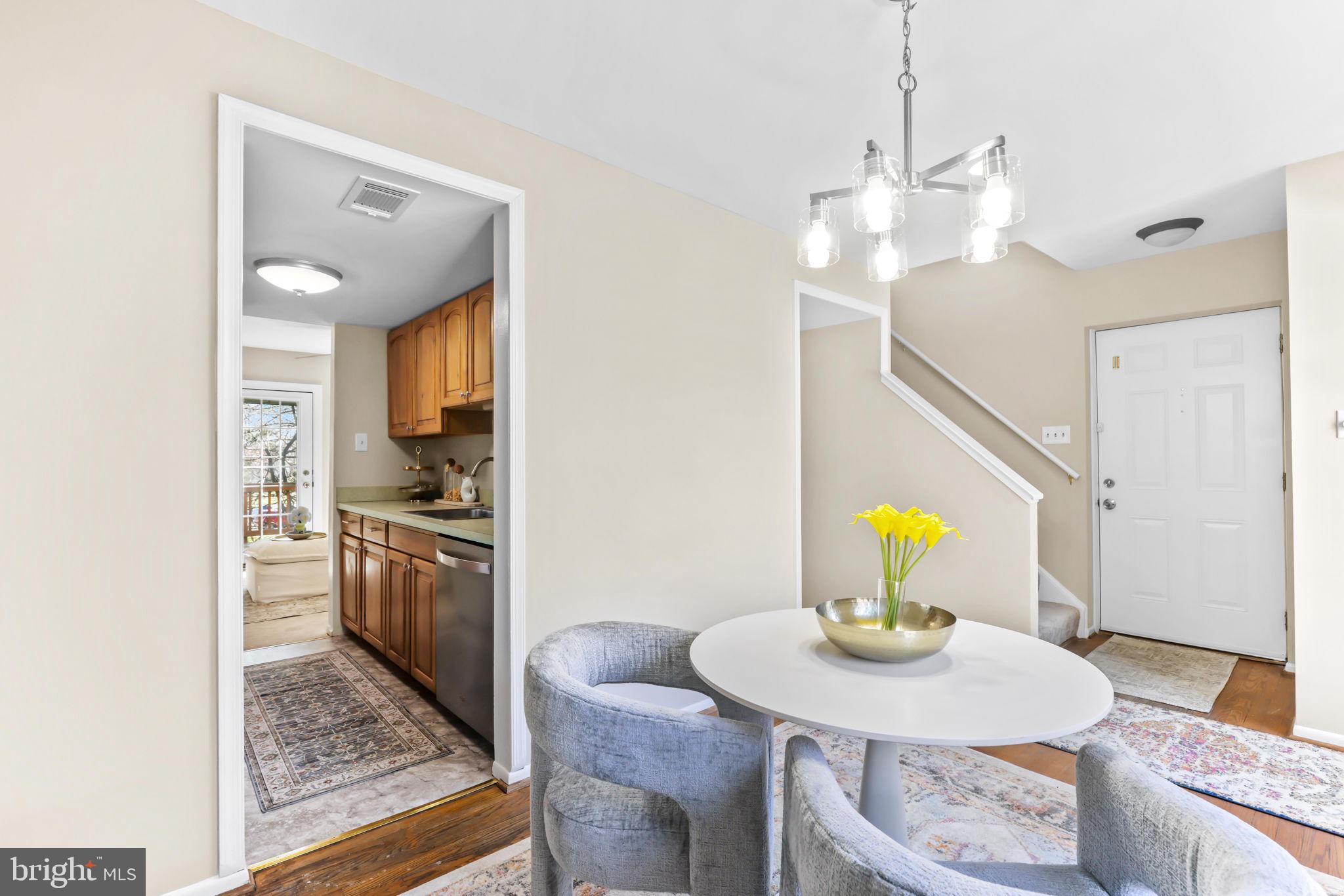 LONG REACH - Residential