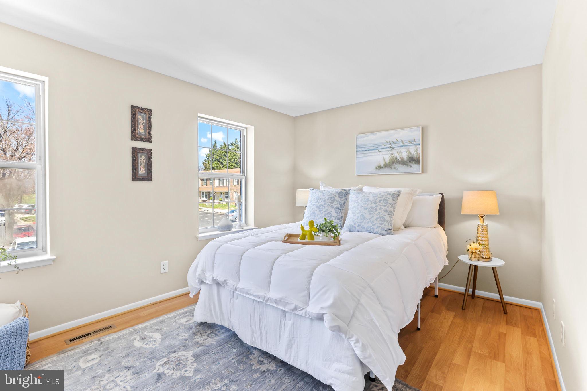 LONG REACH - Residential