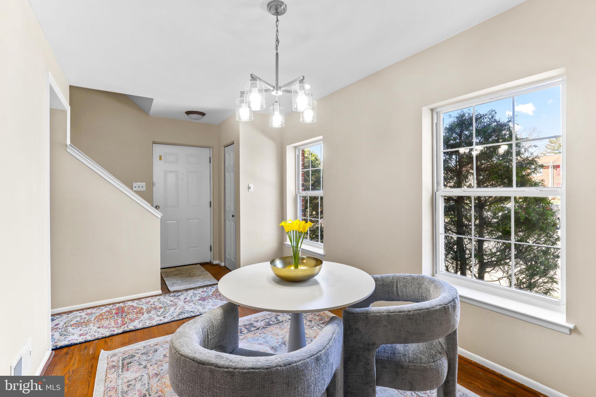 LONG REACH - Residential