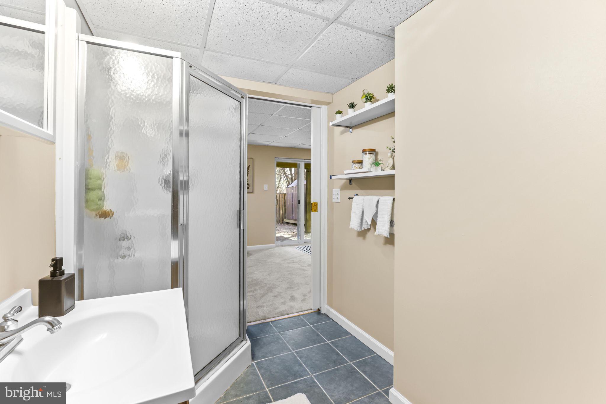 LONG REACH - Residential