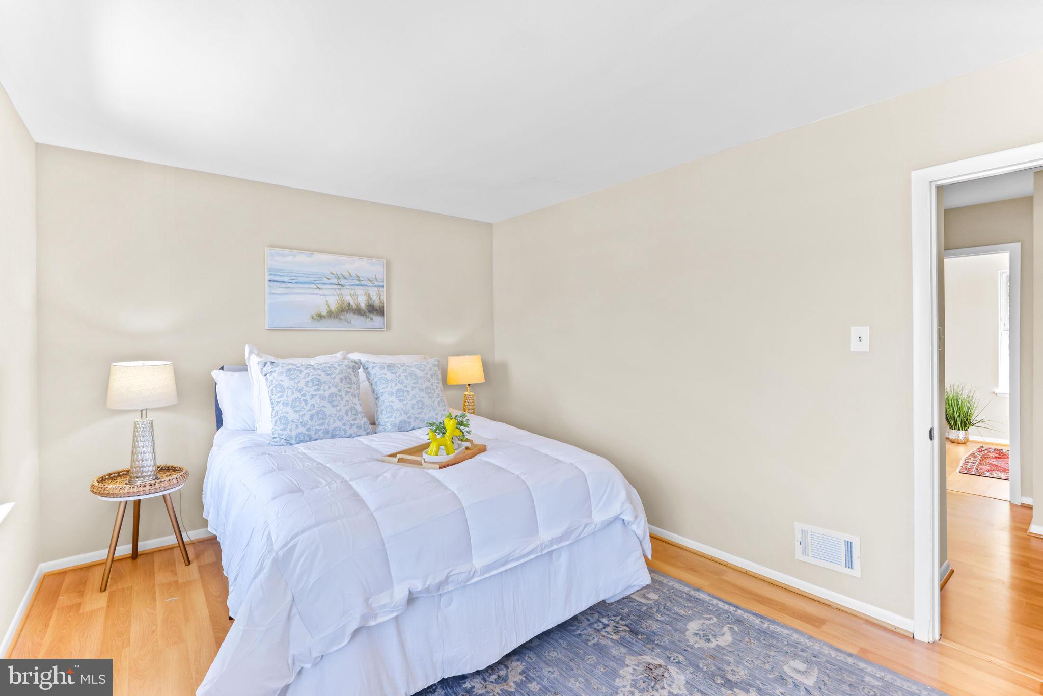 LONG REACH - Residential