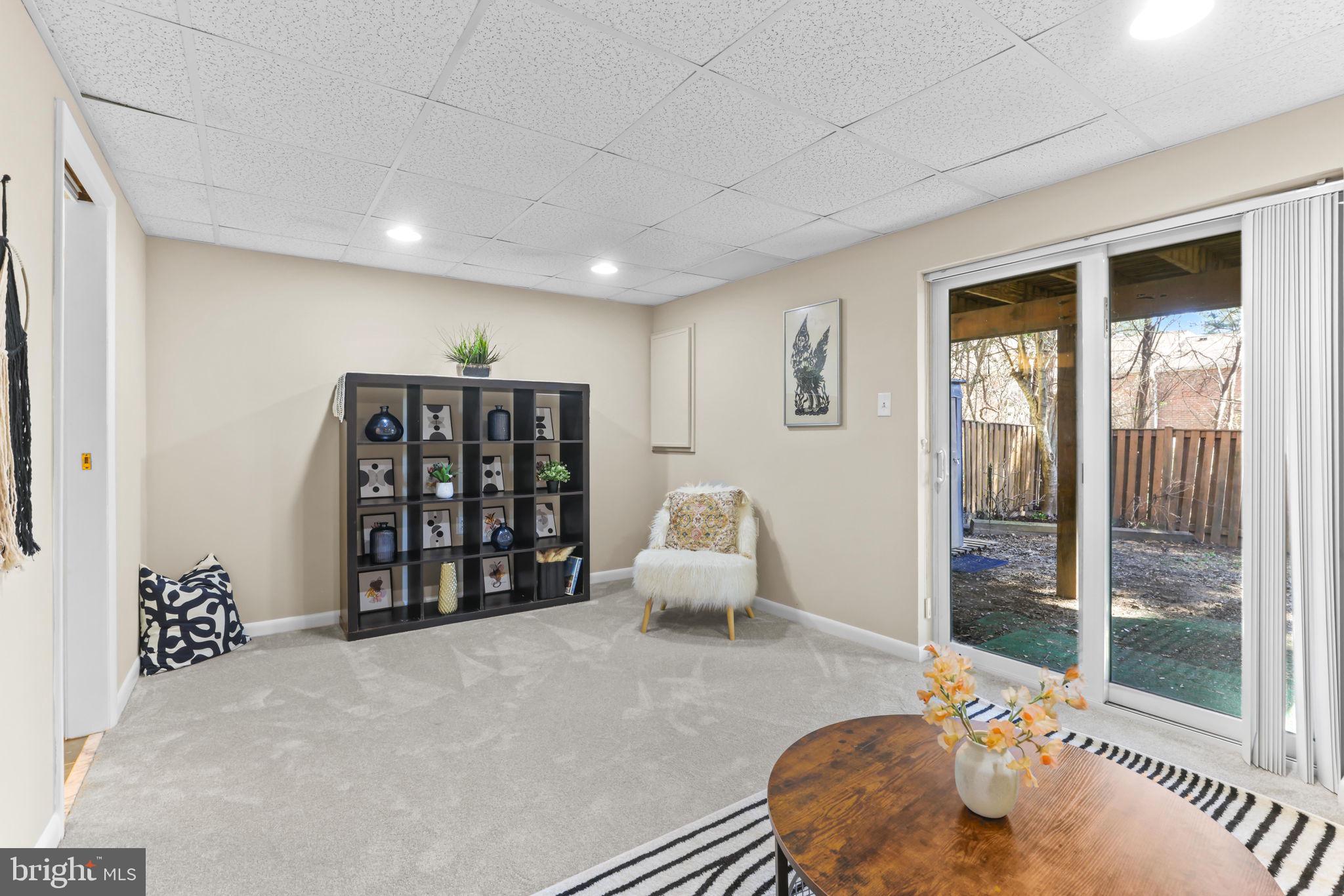 LONG REACH - Residential