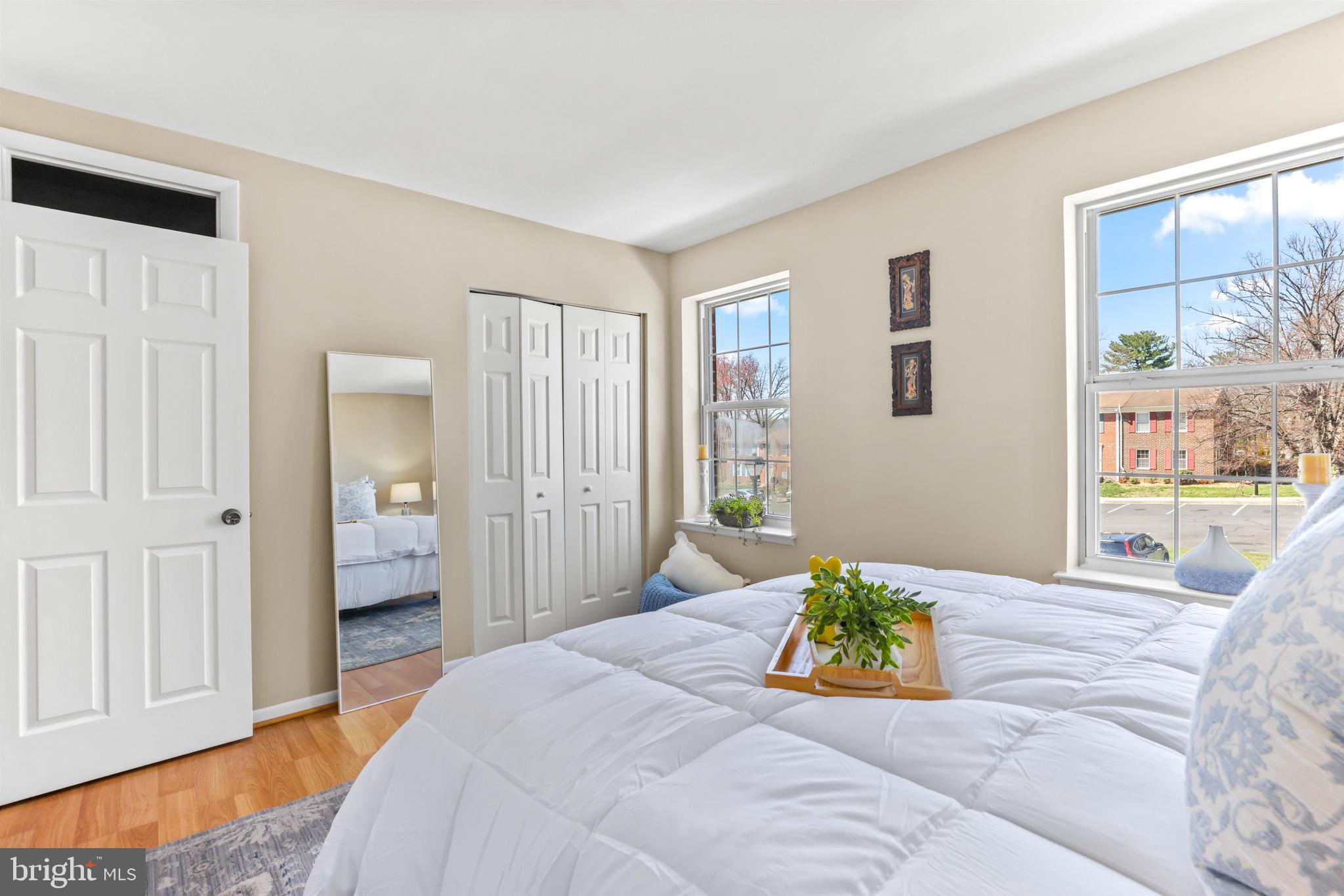 LONG REACH - Residential