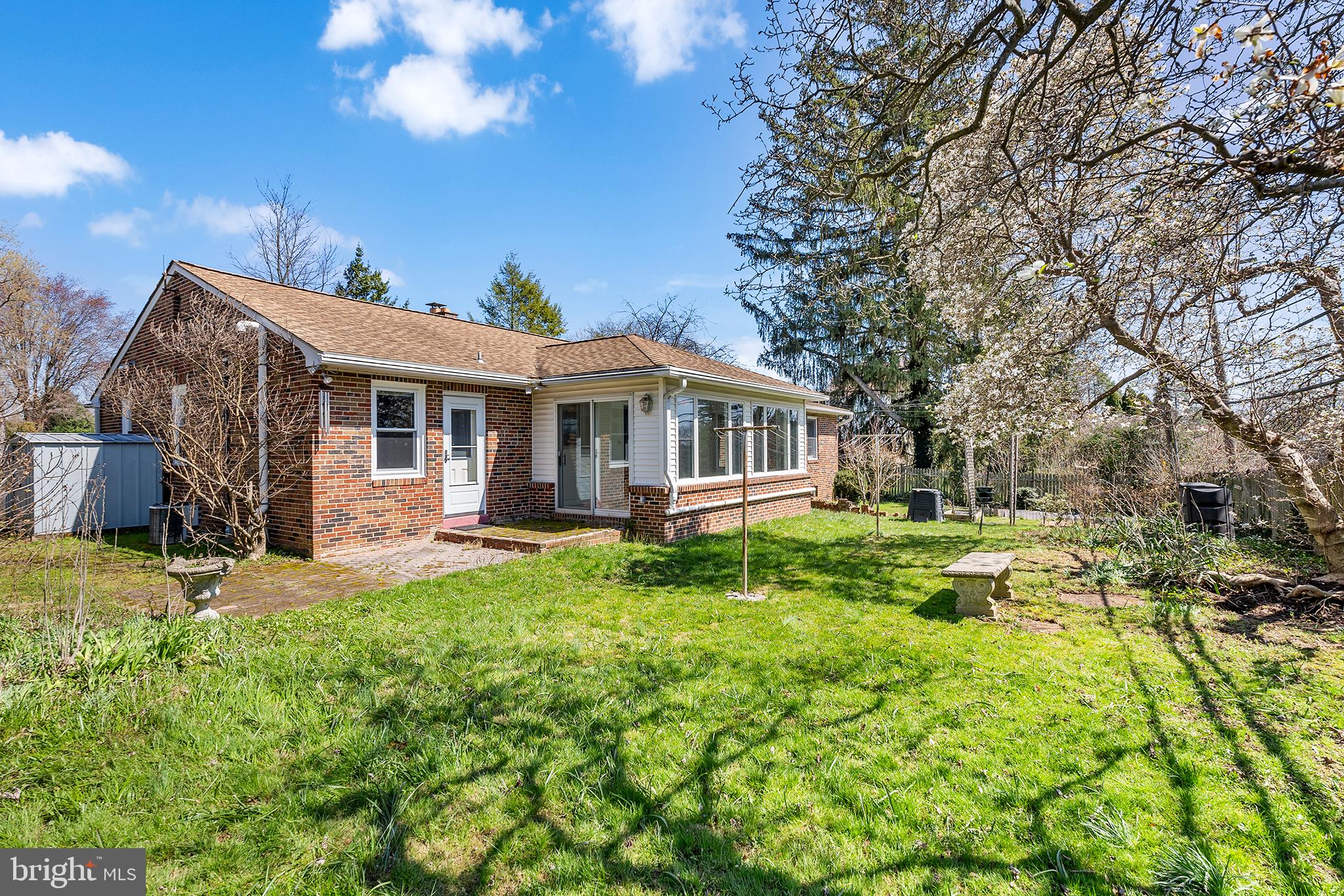 HUNTINGDON VALLEY - Residential