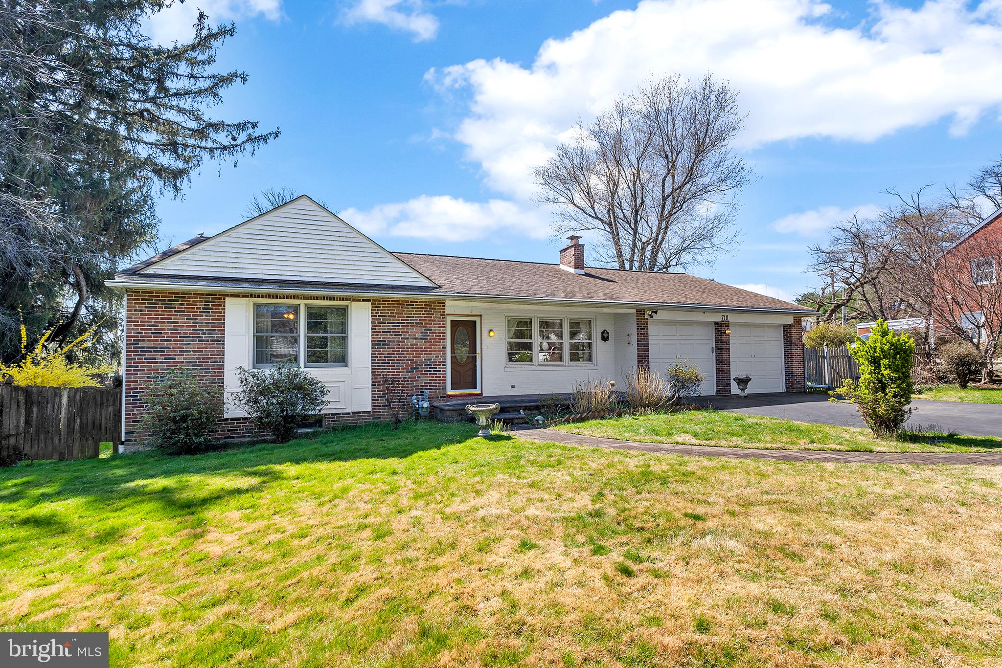 HUNTINGDON VALLEY - Residential