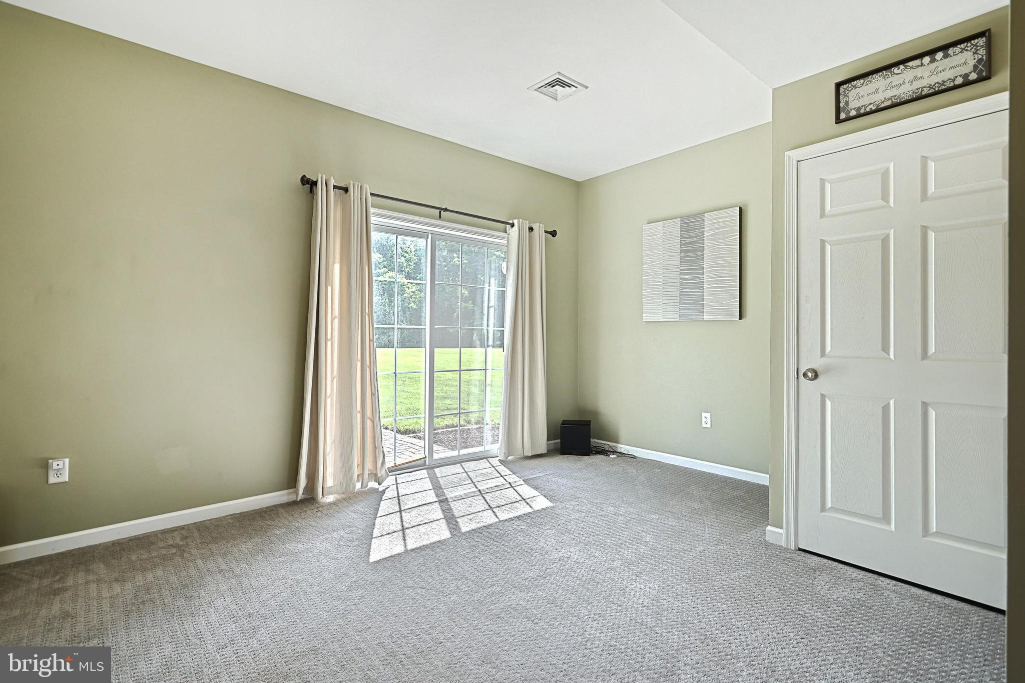 RIVERSIDE - Residential