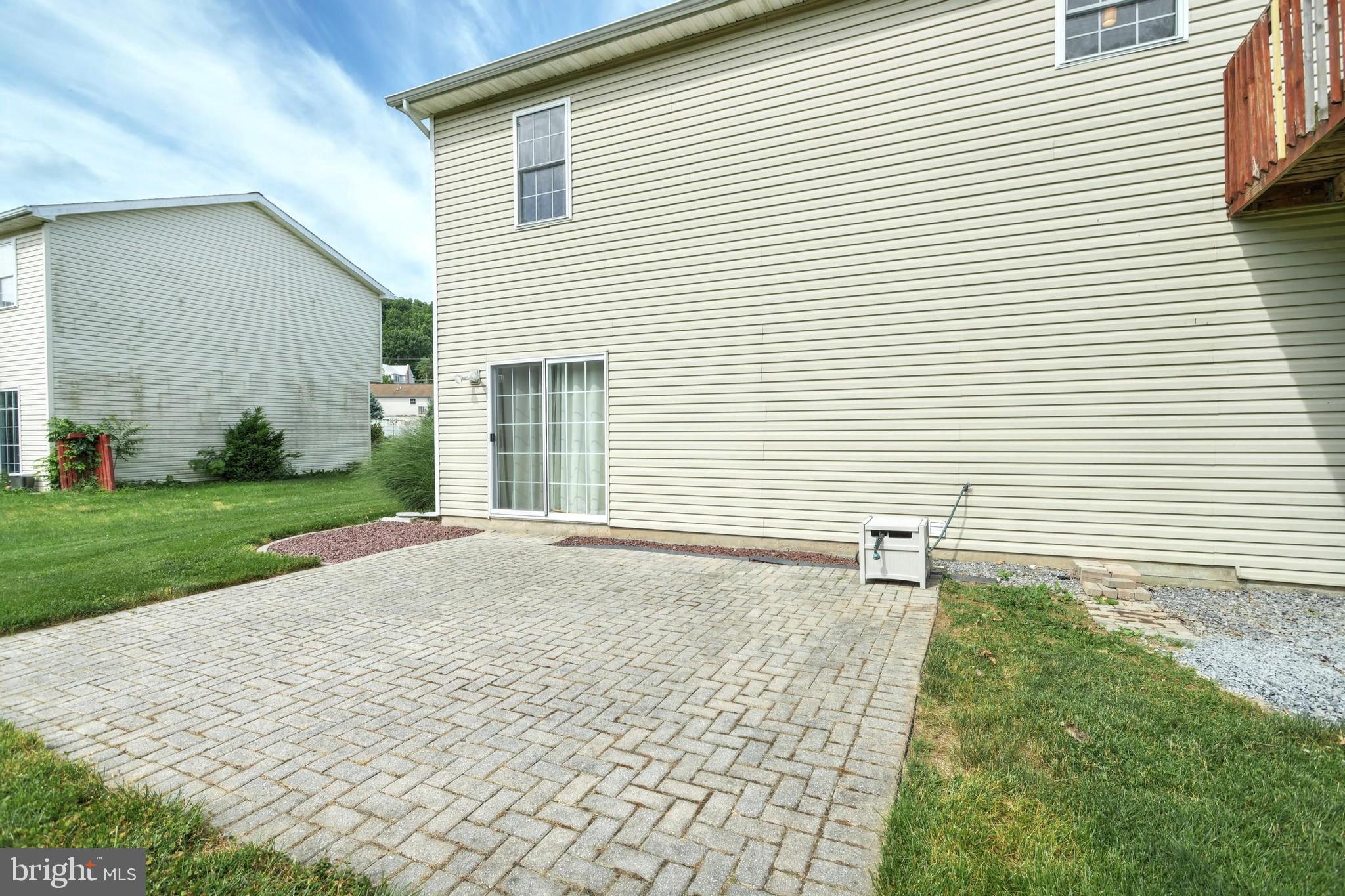 RIVERSIDE - Residential