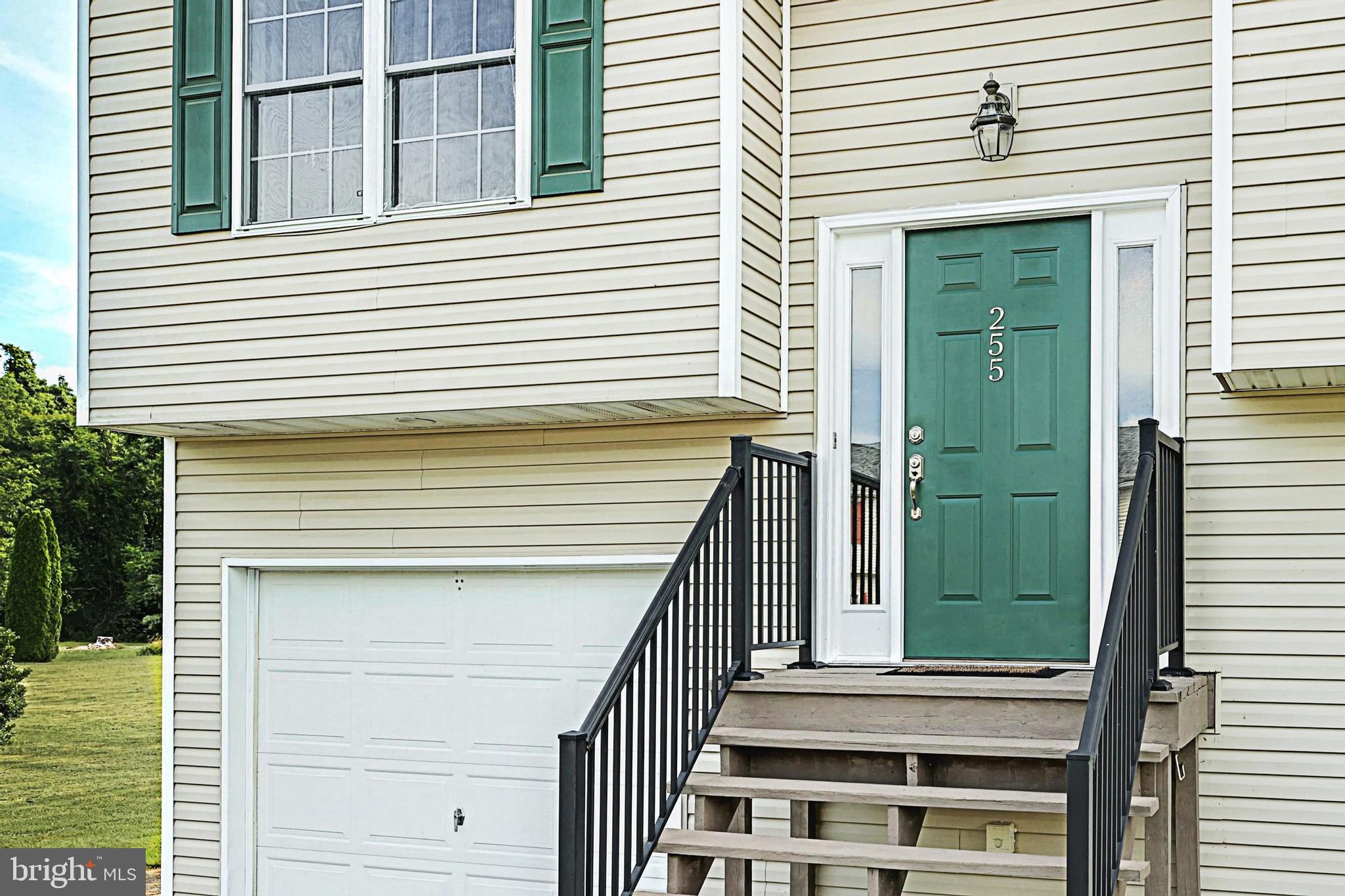 RIVERSIDE - Residential