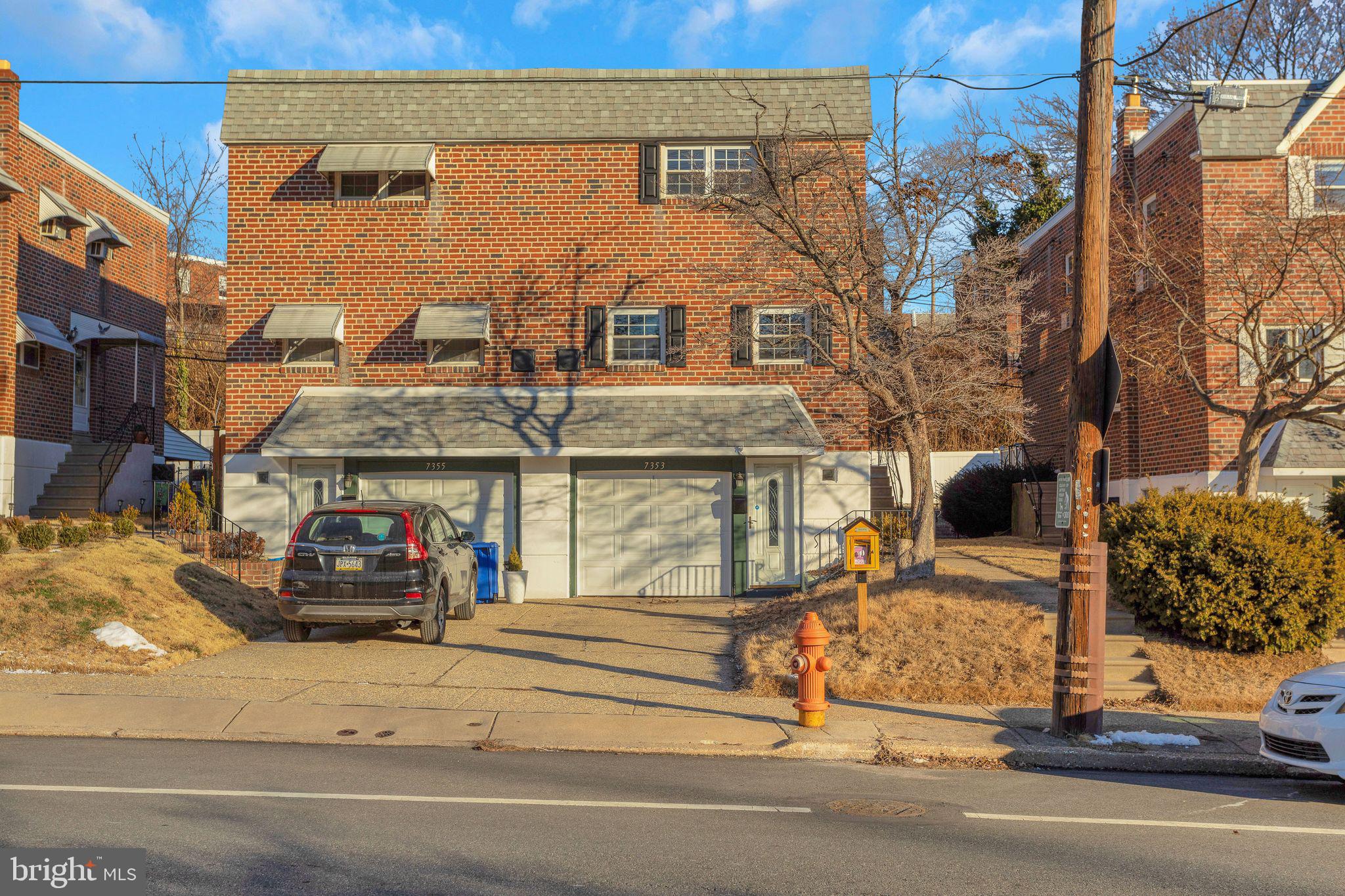 ROXBOROUGH - Residential