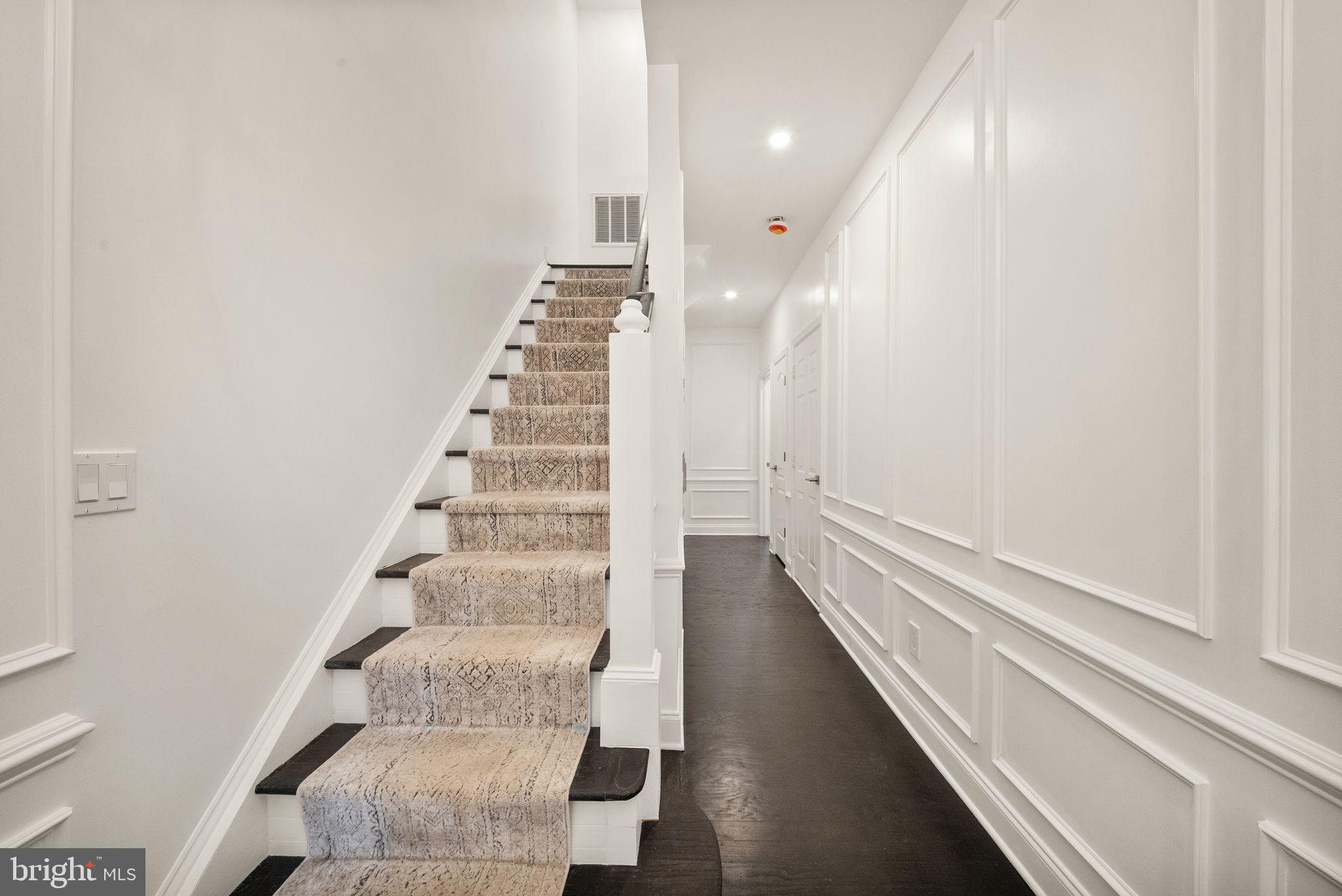 43809 LEES MILL SQUARE