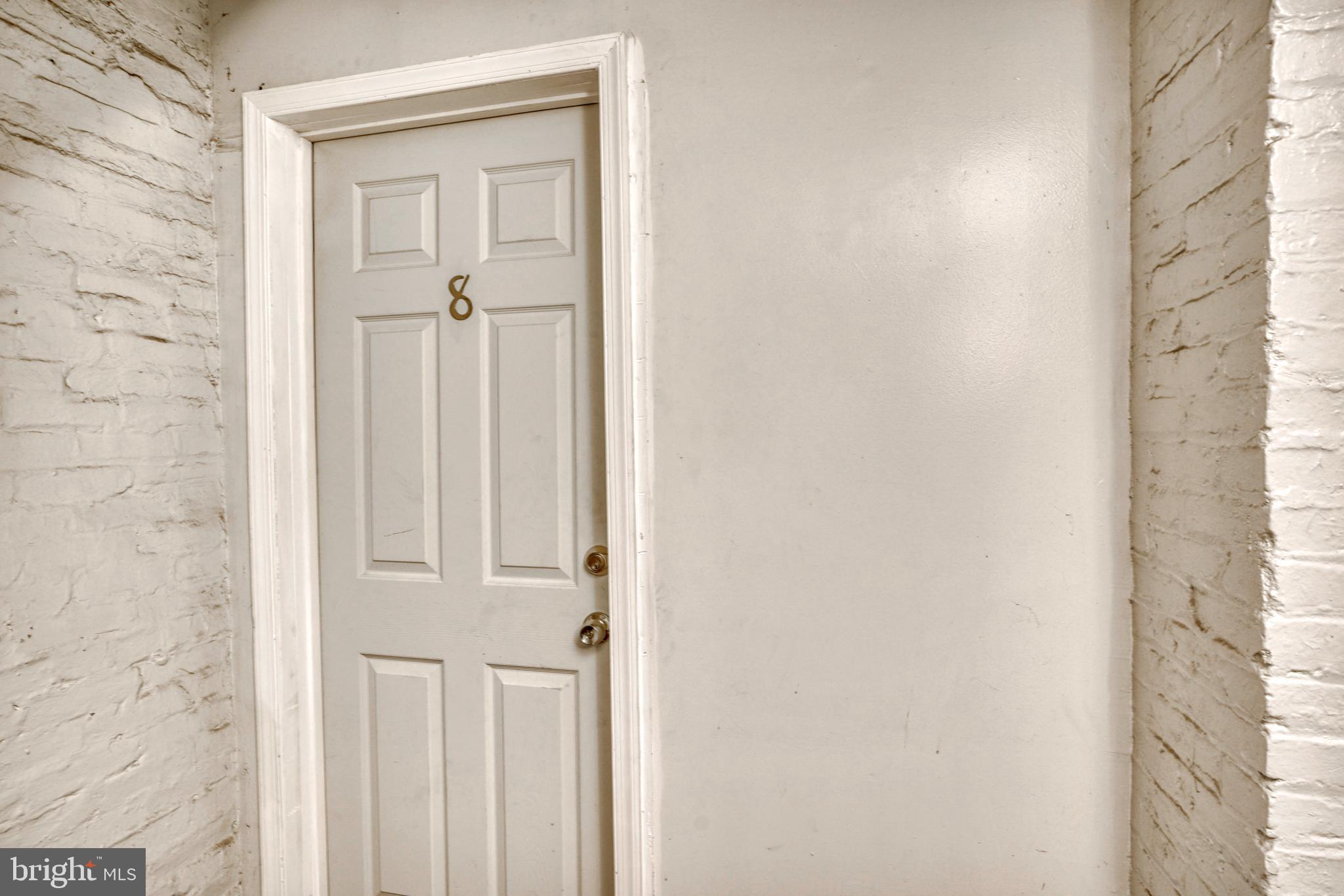 MOUNT VERNON PLACE HISTORIC DISTRICT - Residential Lease