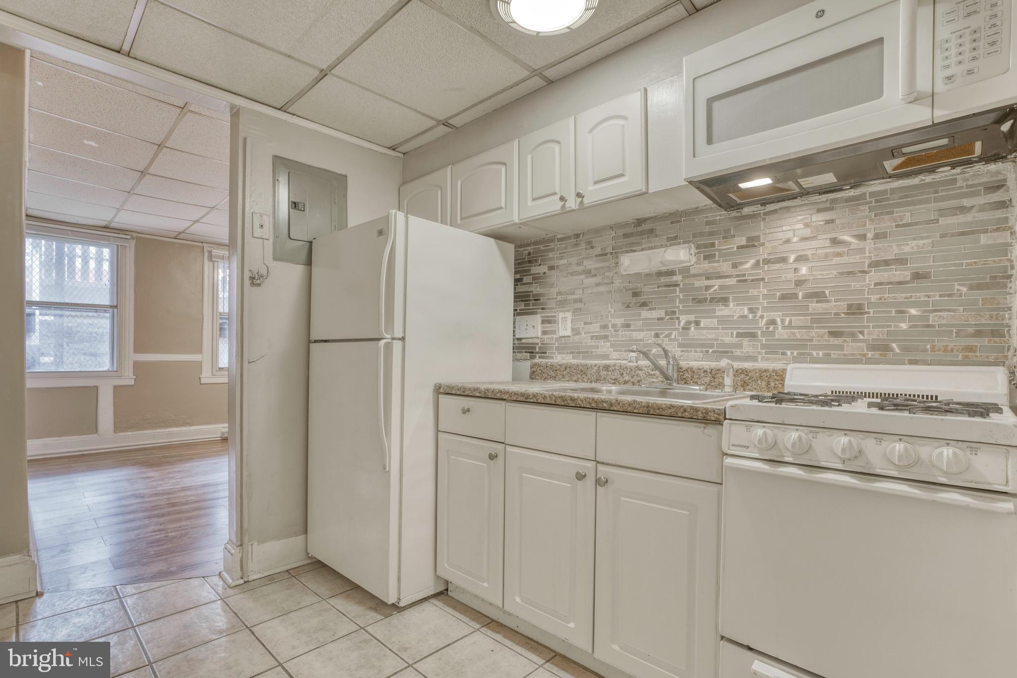 MOUNT VERNON PLACE HISTORIC DISTRICT - Residential Lease