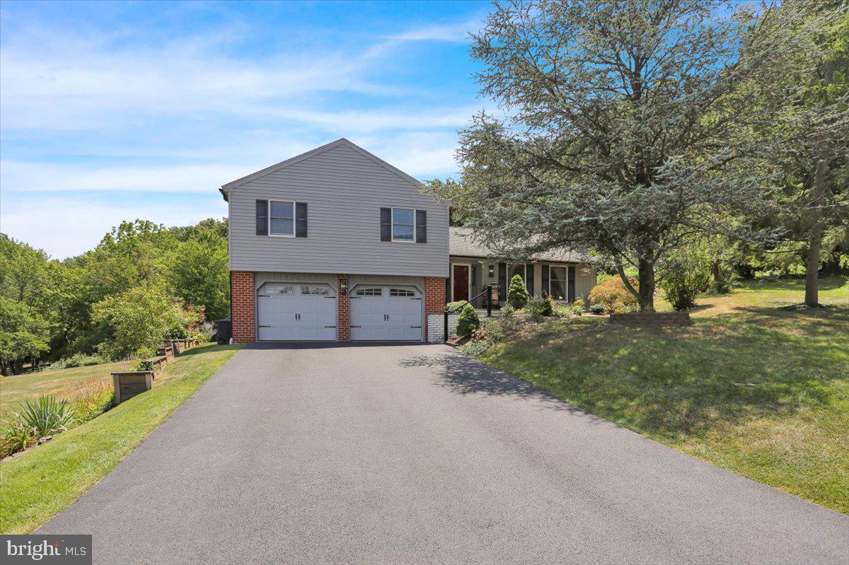 209 PEMBROKE DRIVE