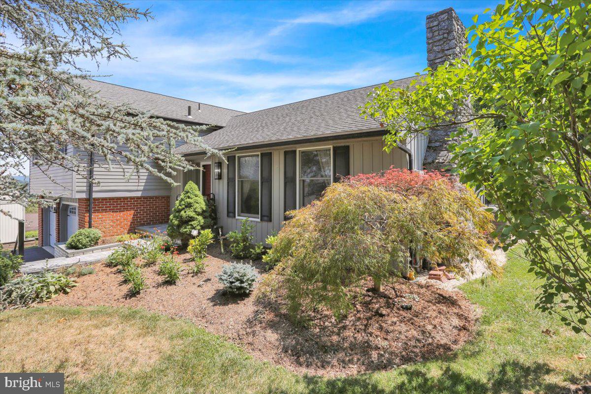 209 PEMBROKE DRIVE