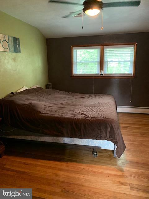 TWIN OAKS - Residential