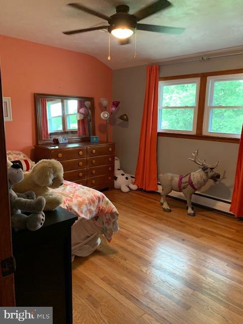 TWIN OAKS - Residential