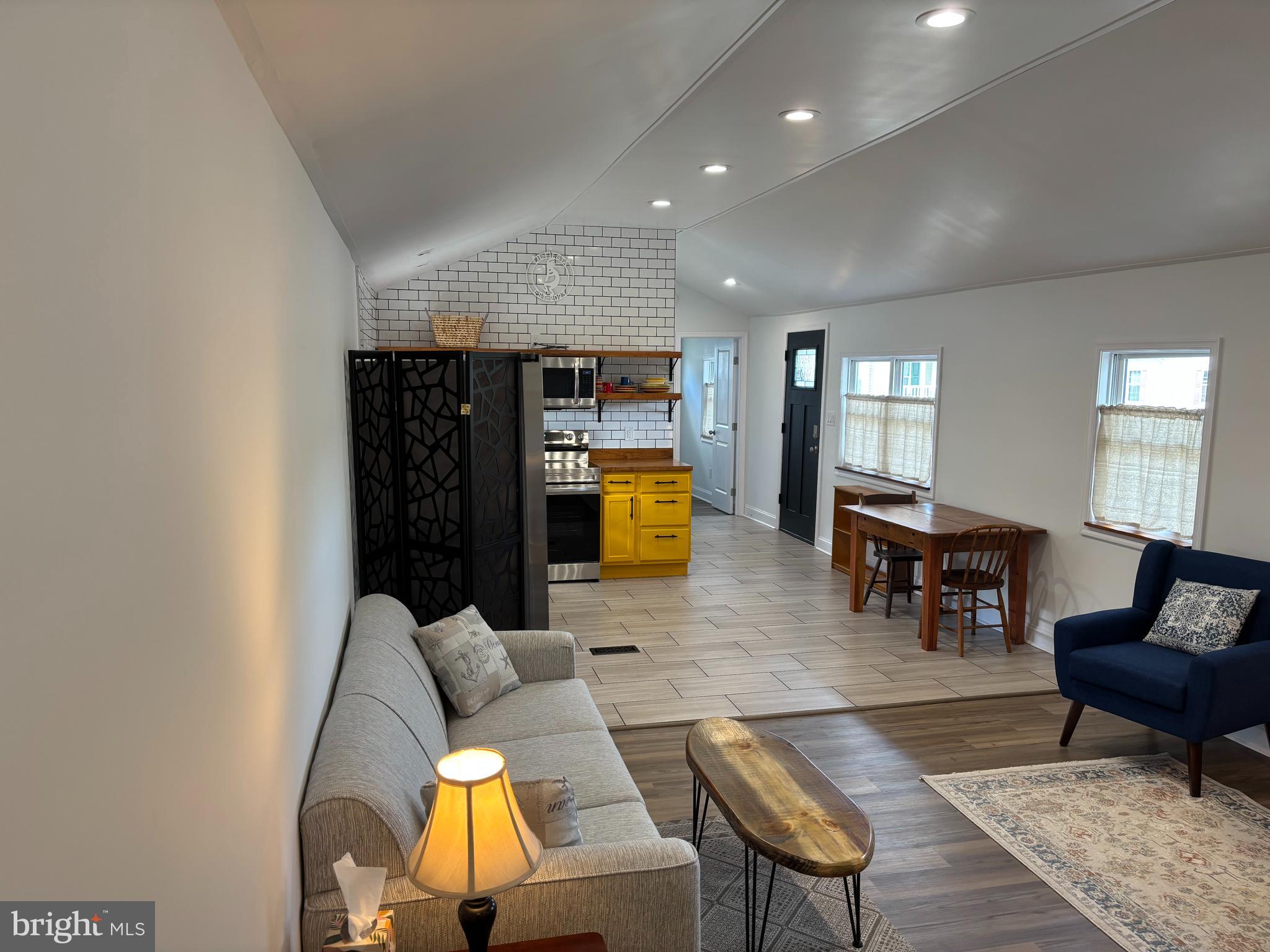 WHISPERING PINE MHP - Residential