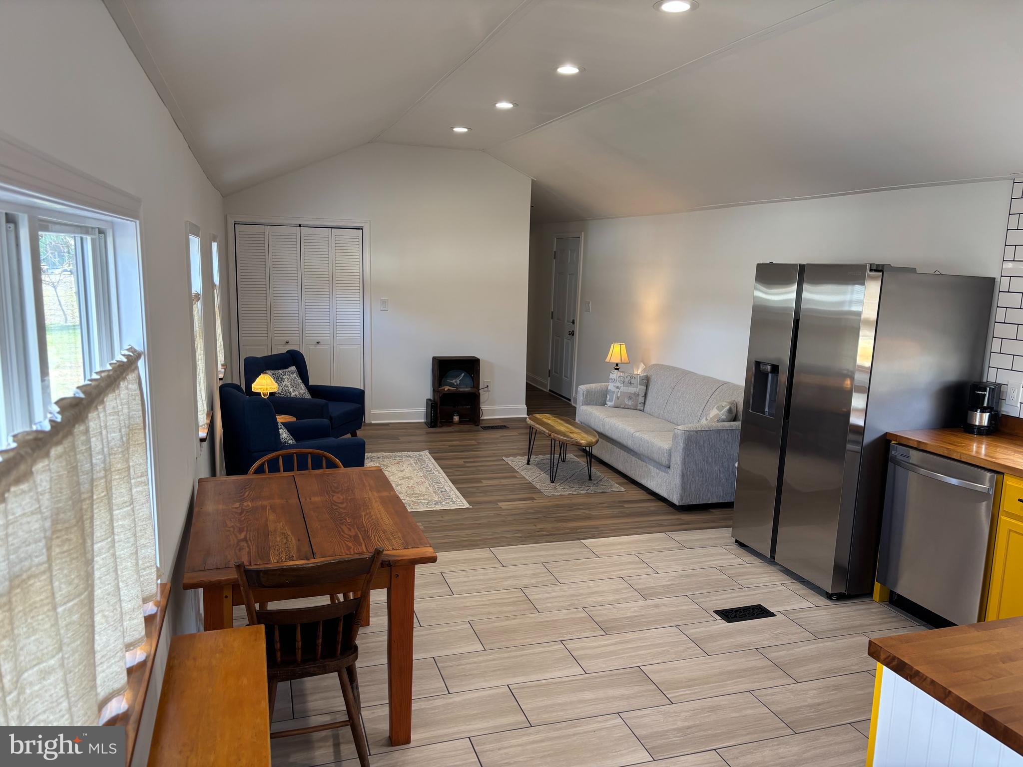 WHISPERING PINE MHP - Residential