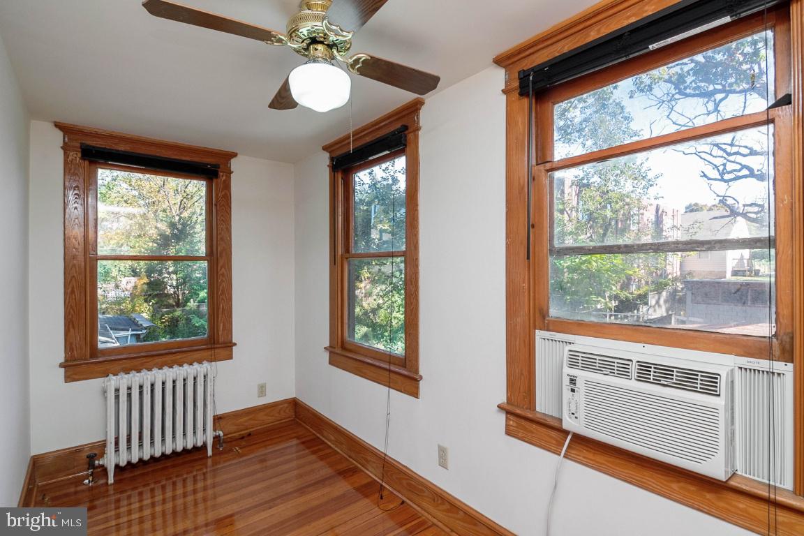 MT RAINIER - Residential