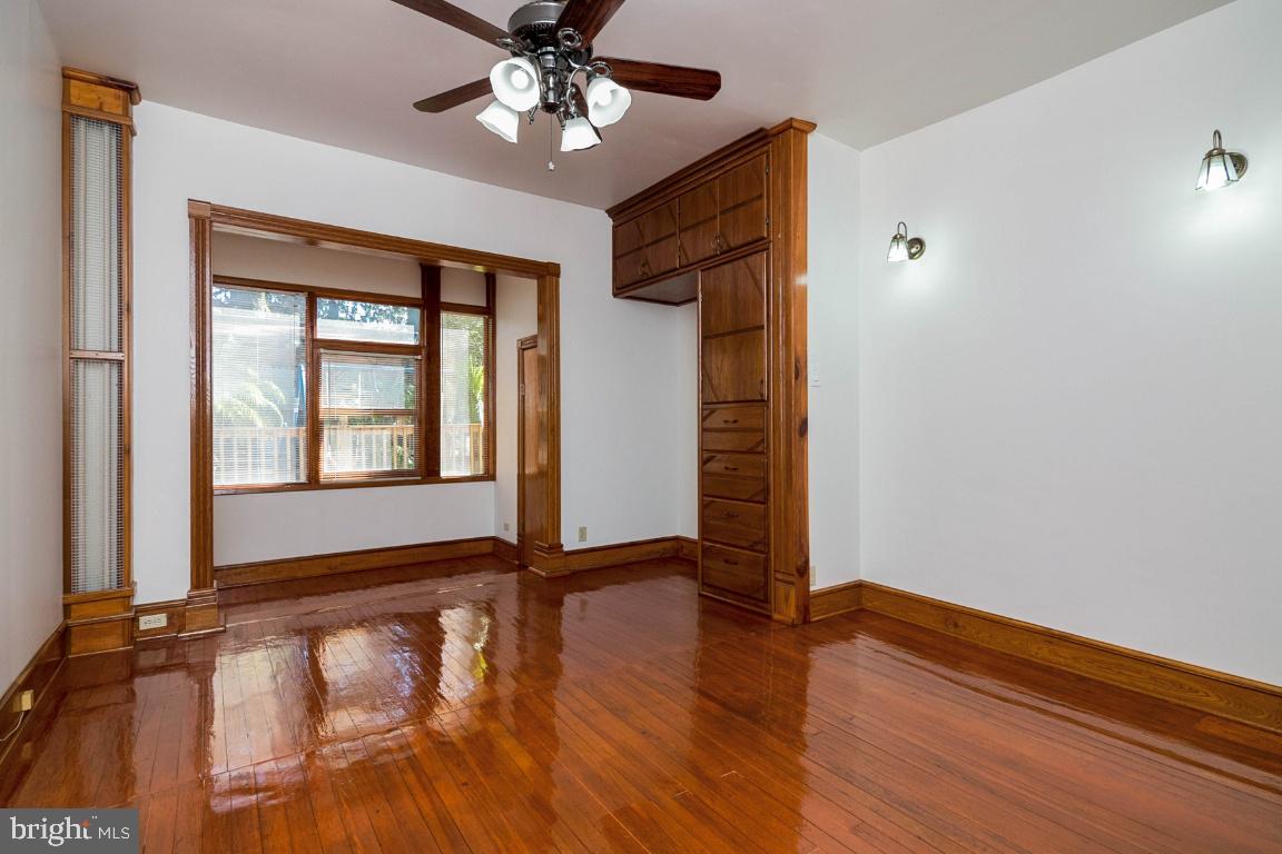 MT RAINIER - Residential