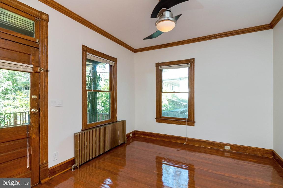 MT RAINIER - Residential