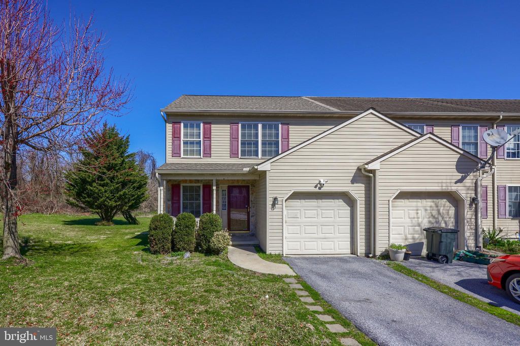 Photo of 1098 Sterling Place, Lancaster, PA 17603 (MLS # PALA2048098)