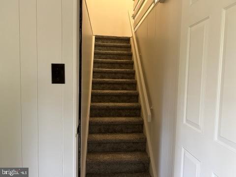 HIDDEN FOREST - Residential Lease